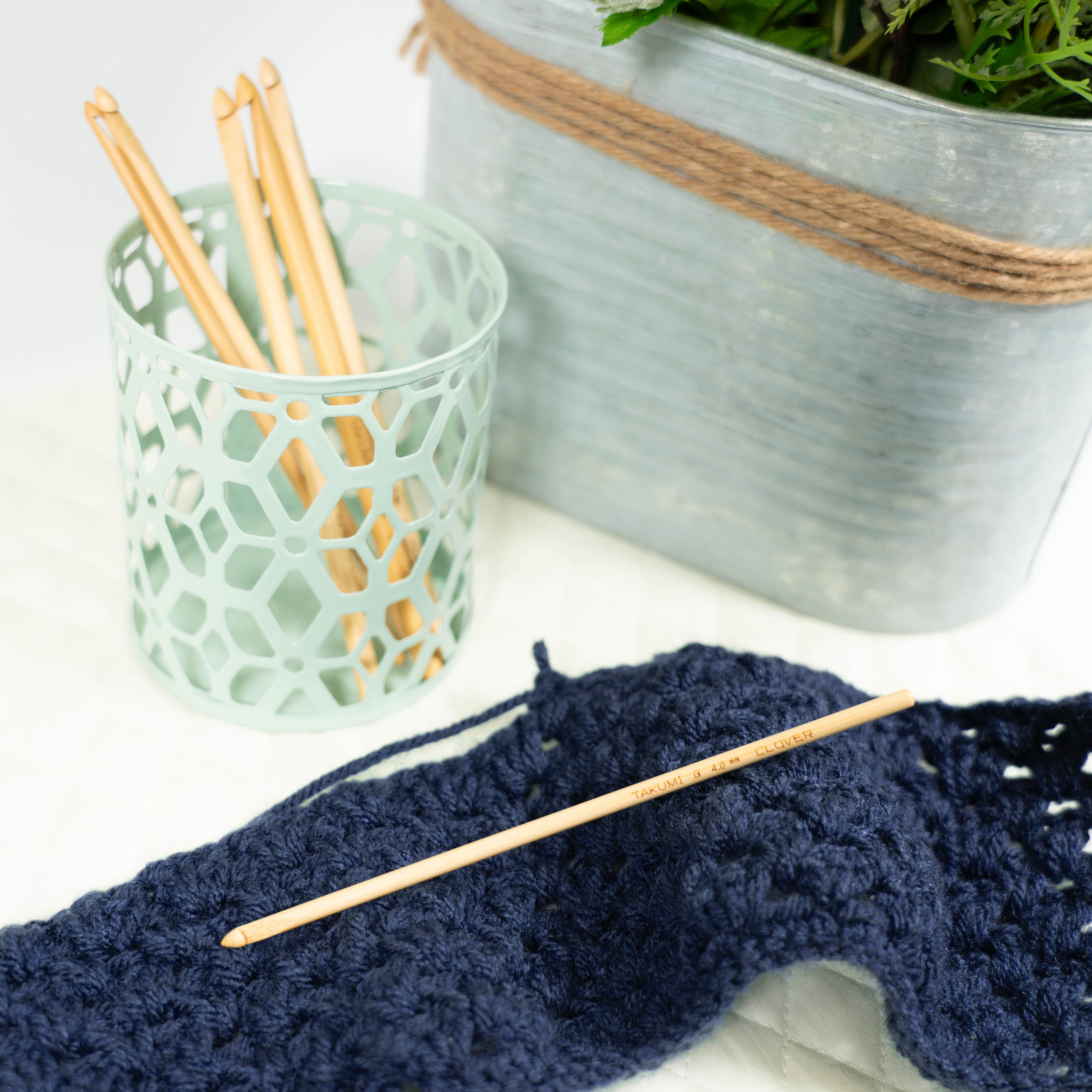 Clover Takumi&#xAE; Bamboo Crochet Hook