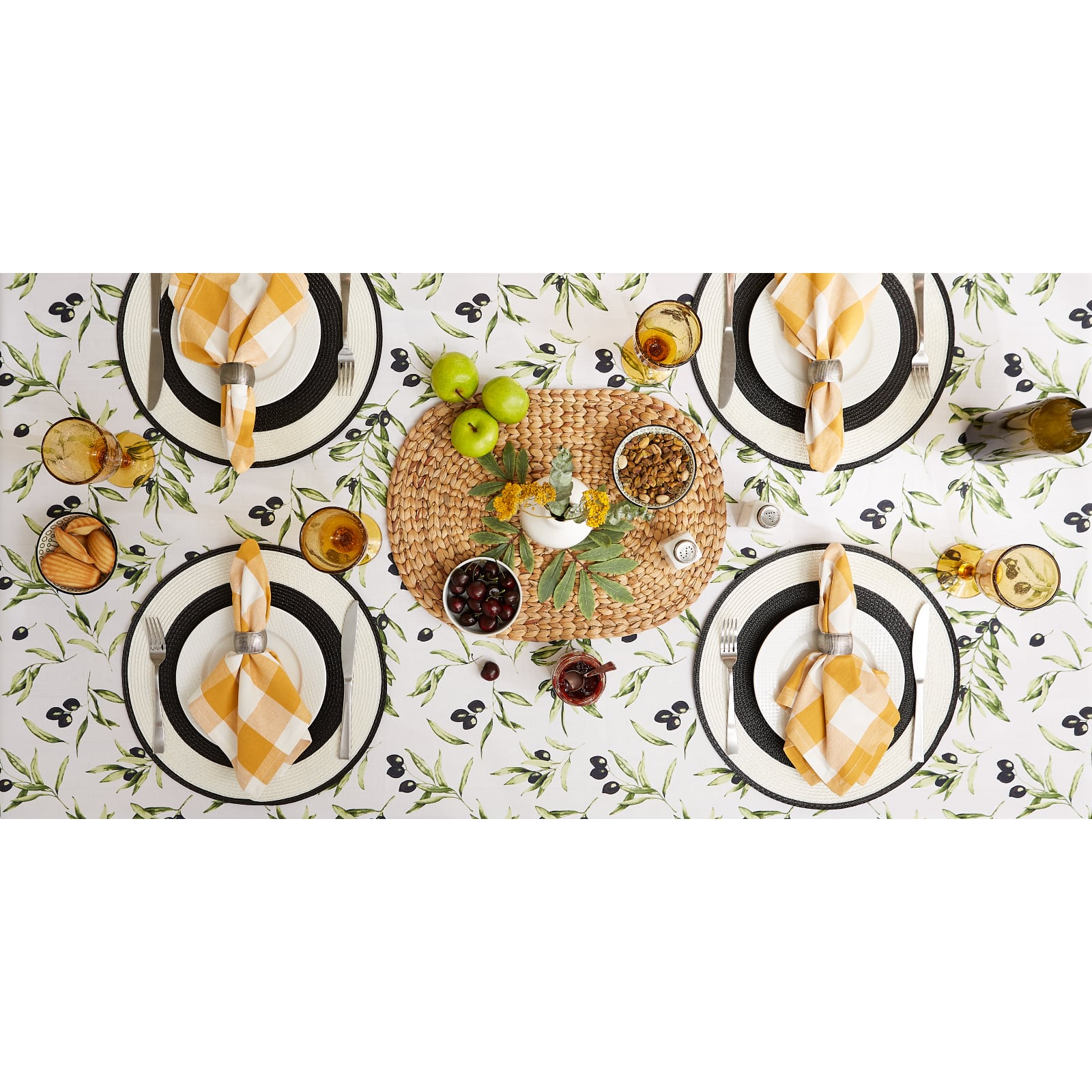 Olives Print Outdoor Tablecloth, 60" Round