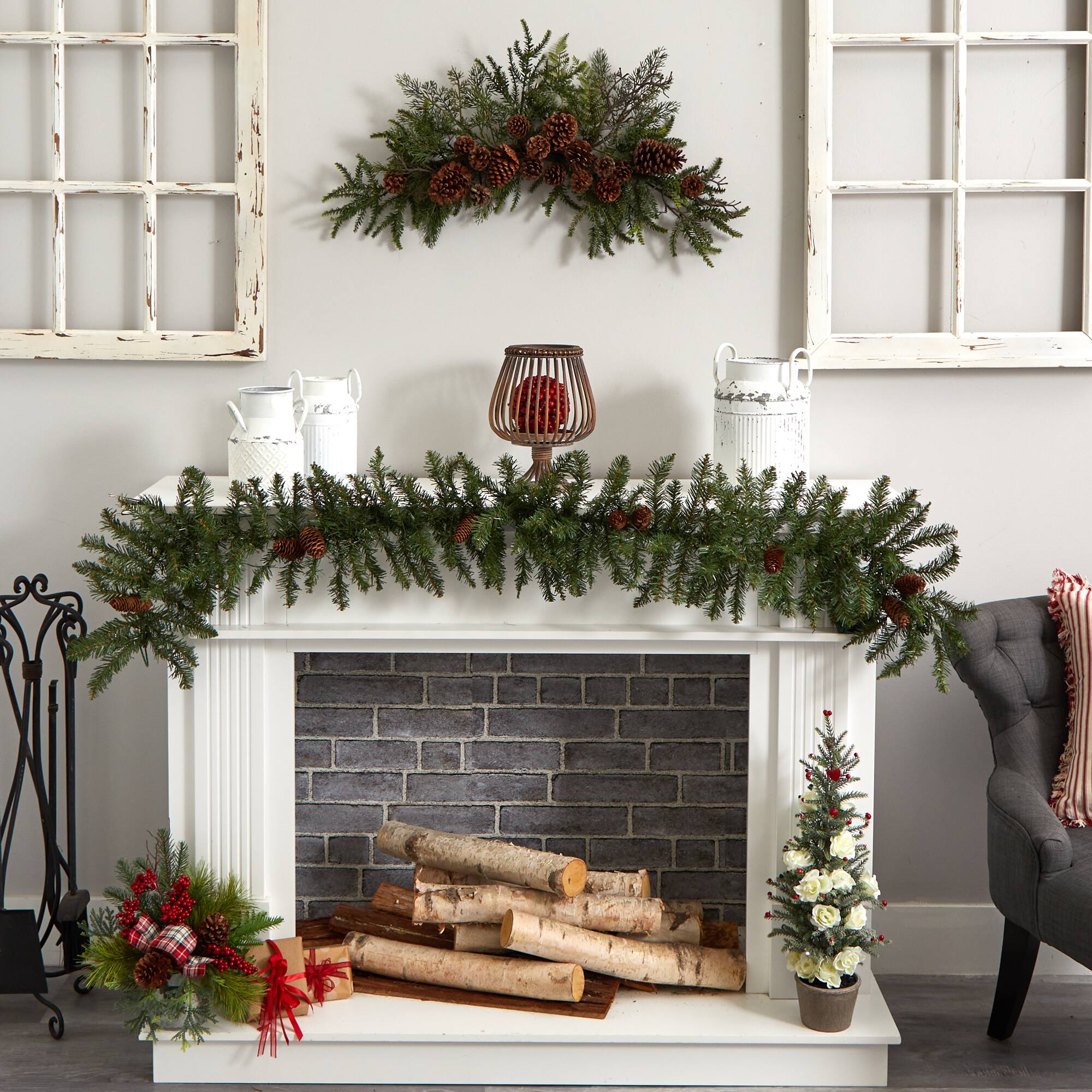 30" Green Pine & Pinecone Swag