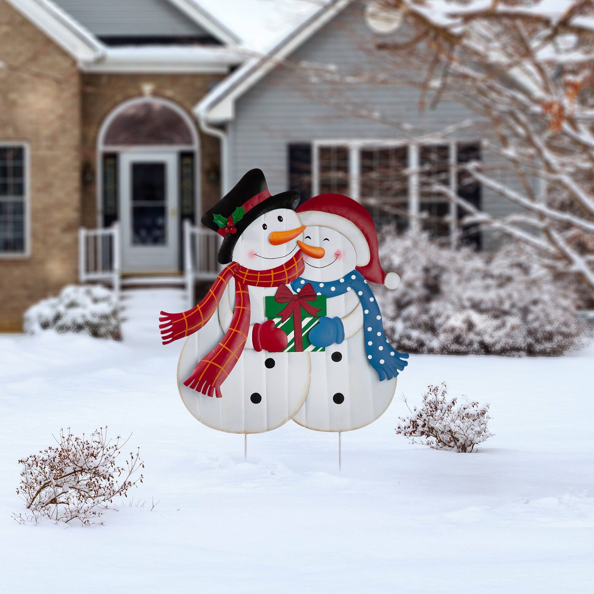 Glitzhome® 2.5ft. Metal Lovely Snowman Yard Stake