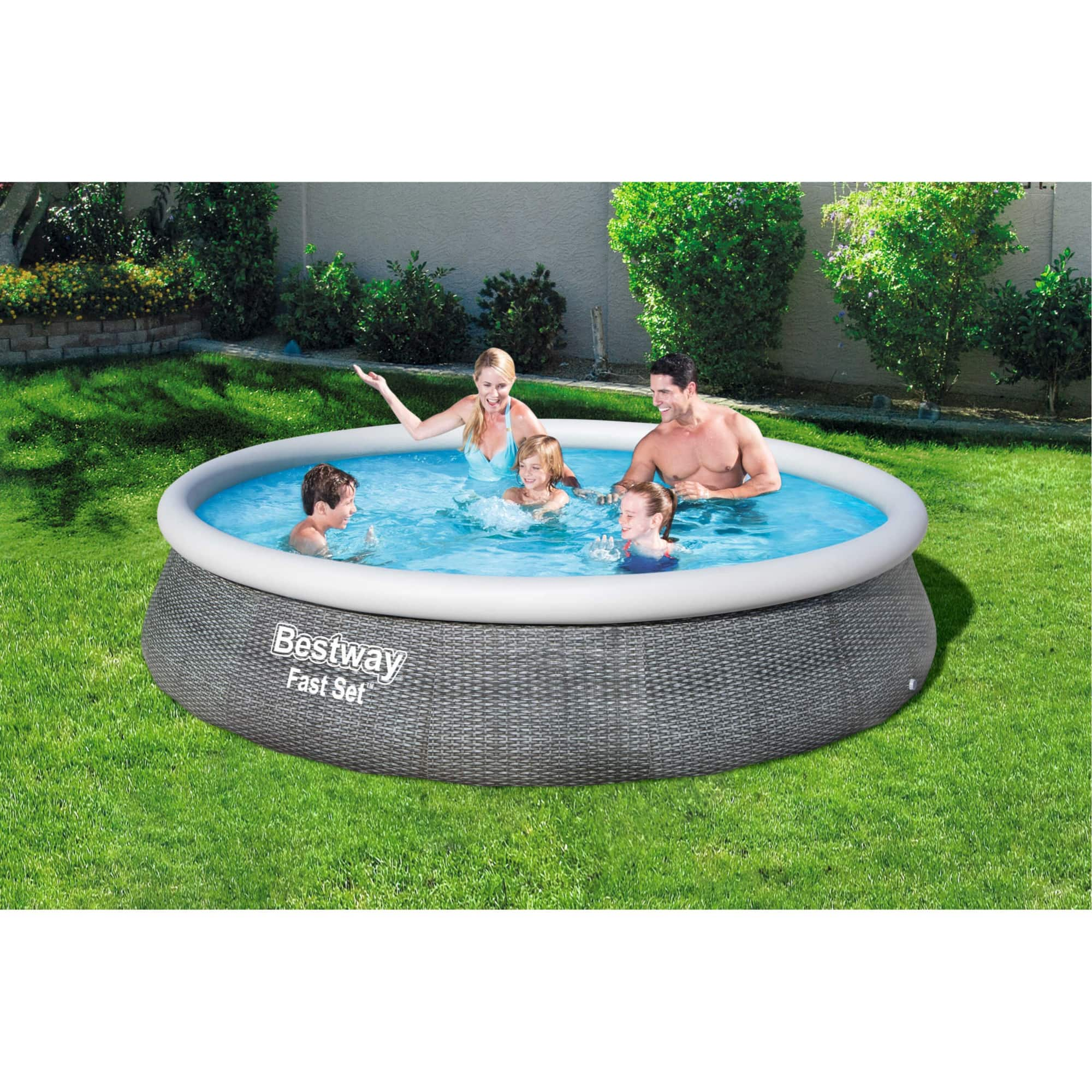 Bestway&#xAE; Fast Set&#x2122; 13ft. Round Inflatable Pool Set