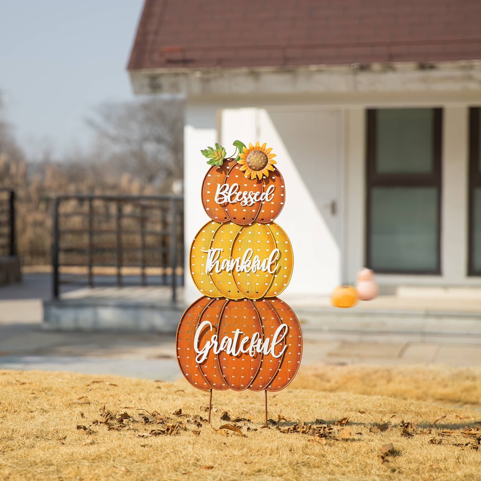 Glitzhome&#xAE; 35.5&#x22; Thanksgiving Metal Stacked Pumpkins Yard Stake