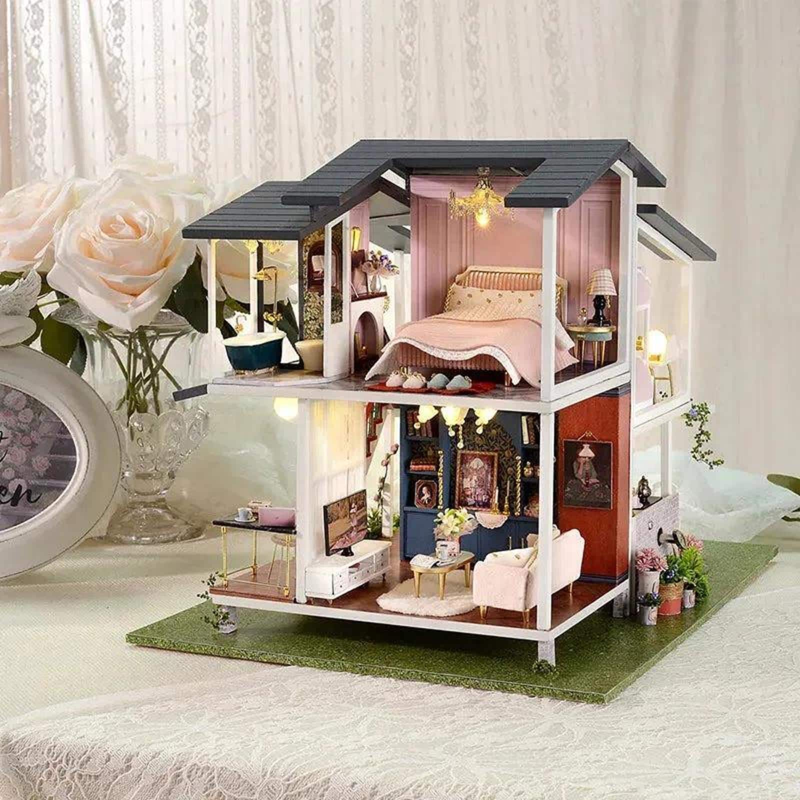 Wizardi Miniature Roombox: Villa Monet&#x27;s Garden Dollhouse Kit