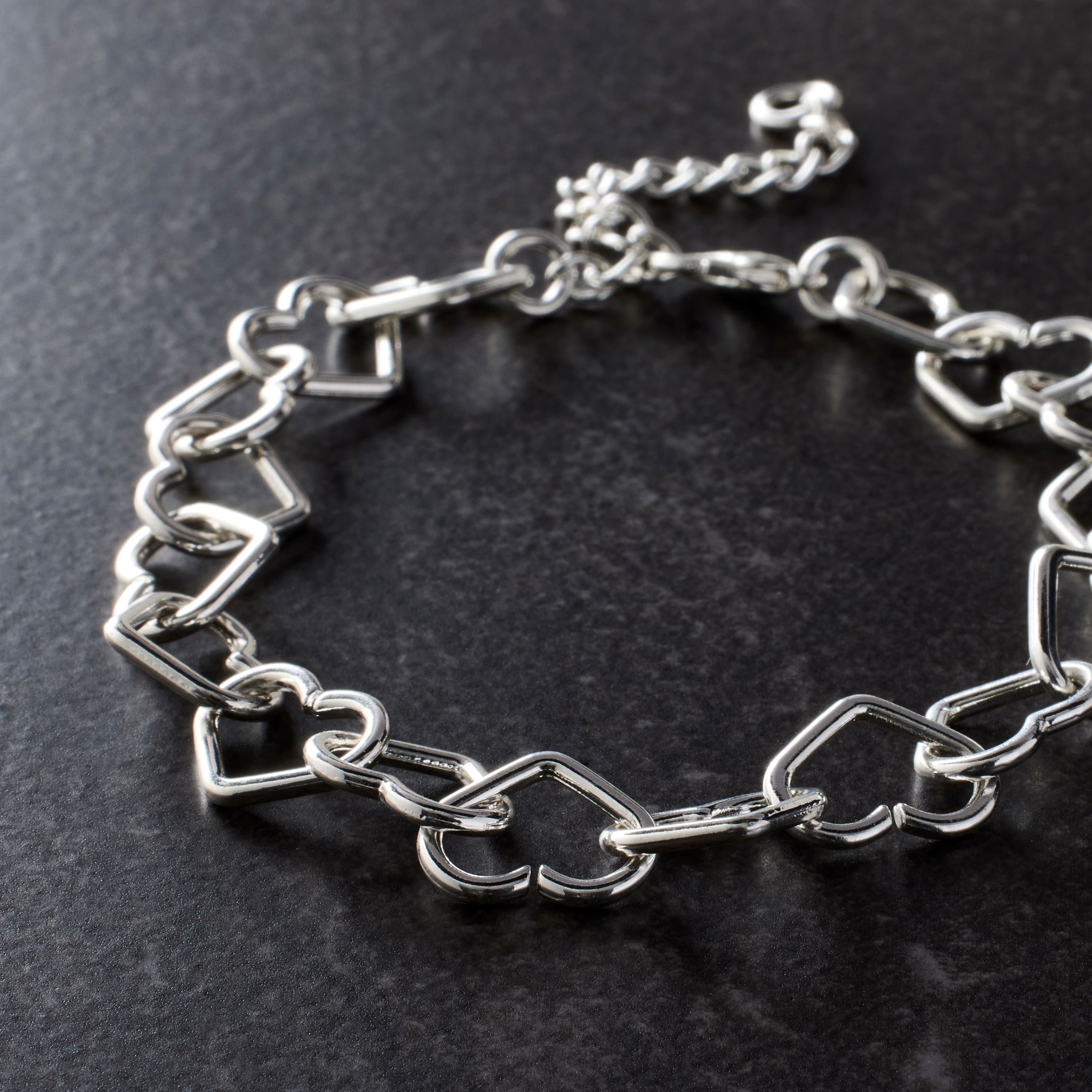 7.5&#x22; Silver Heart Charm Bracelet by Bead Landing&#x2122;