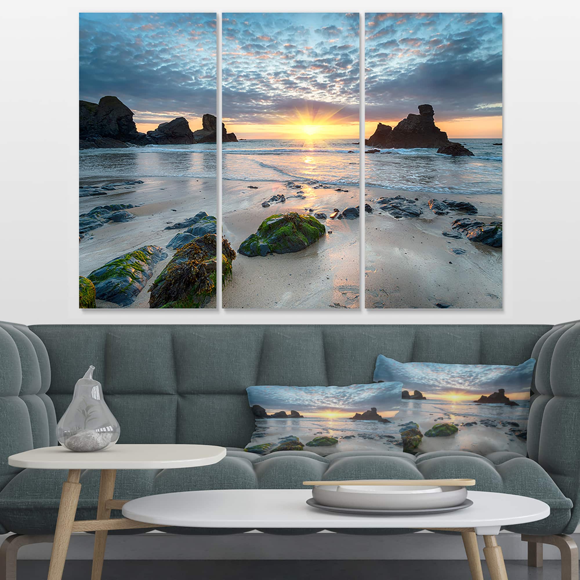 Designart - Beautiful Porthcothan Bay - Large Seashore Canvas Wall Art