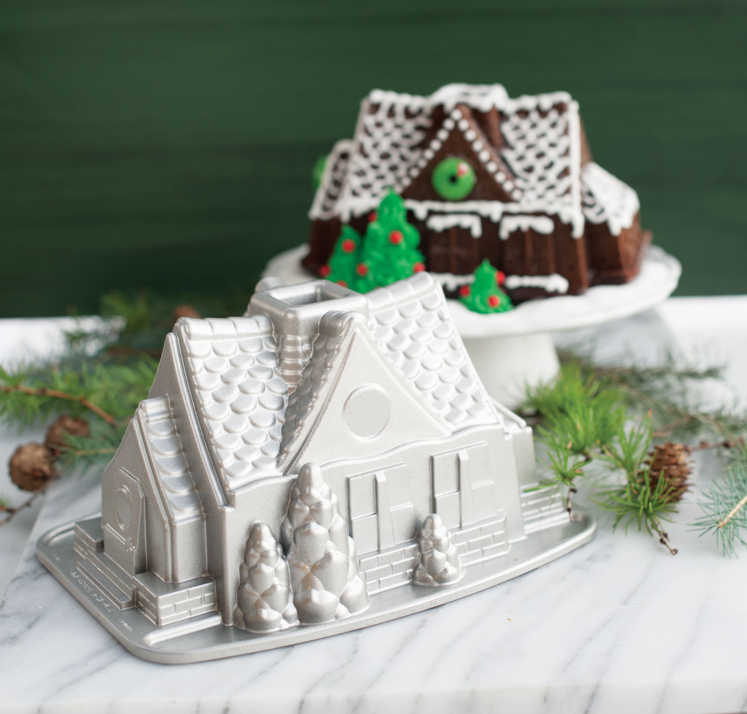 Nordic Ware Gingerbread House Bundt&#xAE; Pan