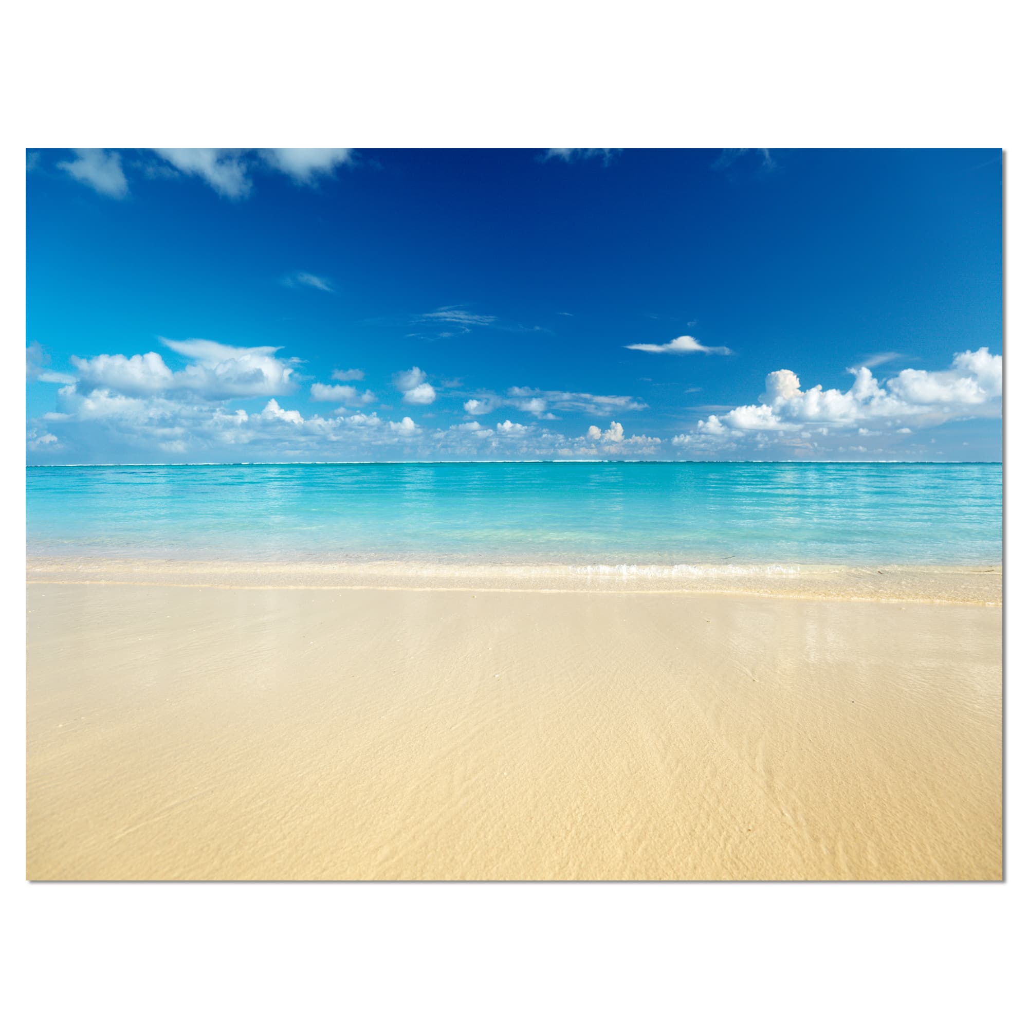 Designart - Sand of Beach in Calm Caribbean Shore - Modern Seascape Canvas Artwork