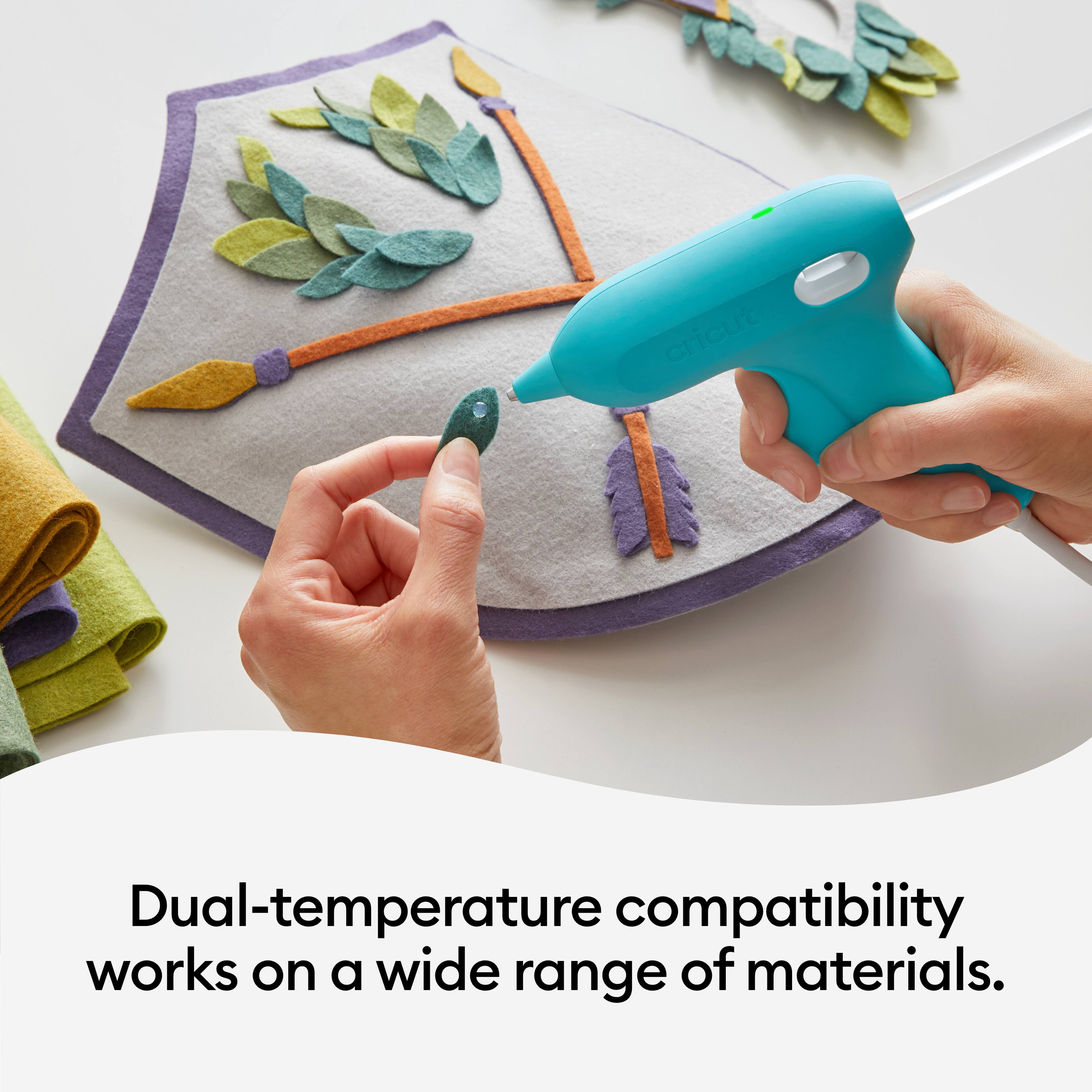 Cricut® Mini Glue Sticks, 30ct.