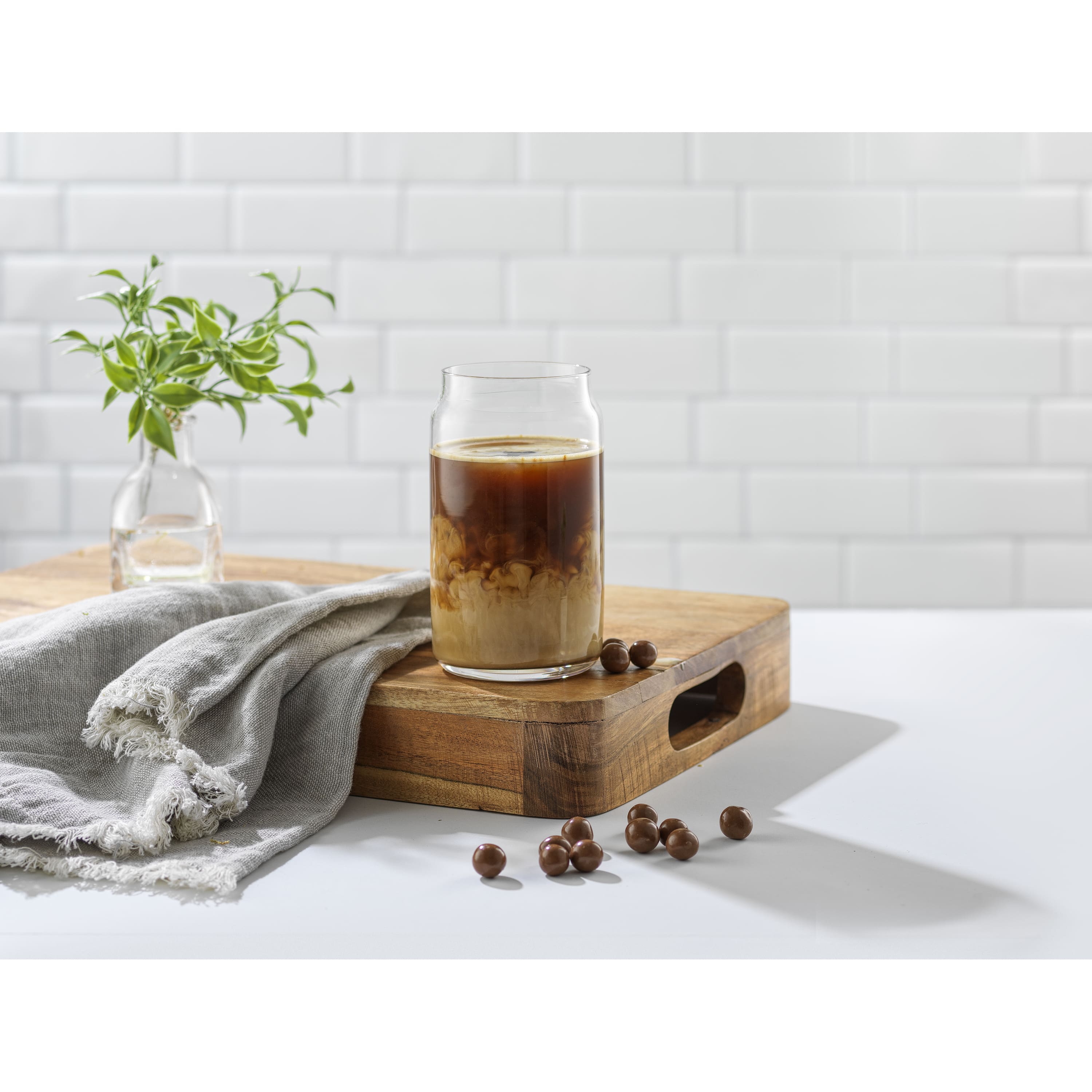 JoyJolt® 17oz. Classic Can Shaped Tumbler Drinking Glass Cups, 6ct.