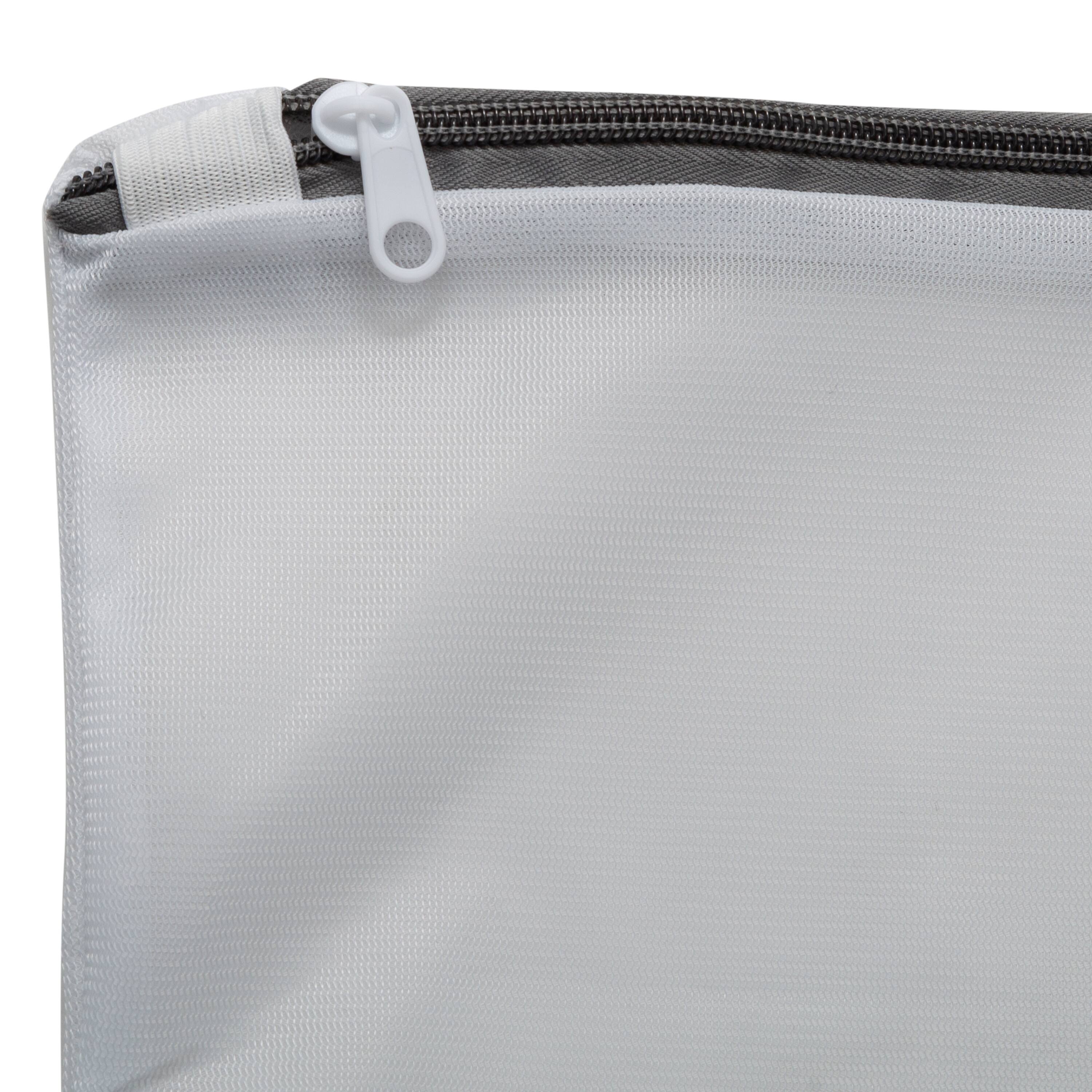 Woolite&#xAE; Mesh Wash Bags, 2ct.