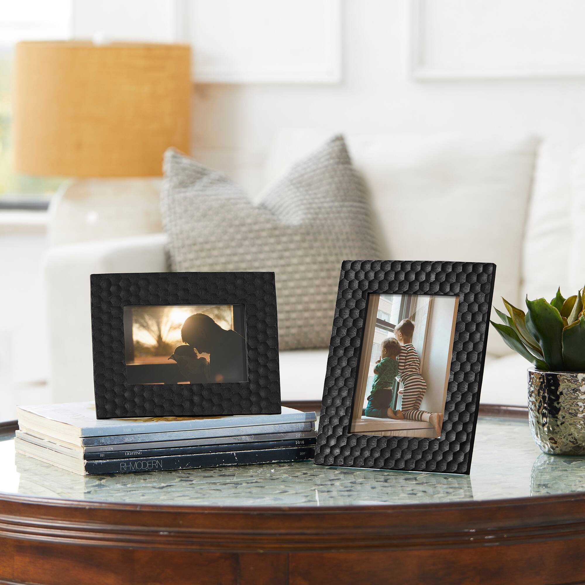 Glitzhome® Black Honeycomb Resin Tabletop Picture Frame Set