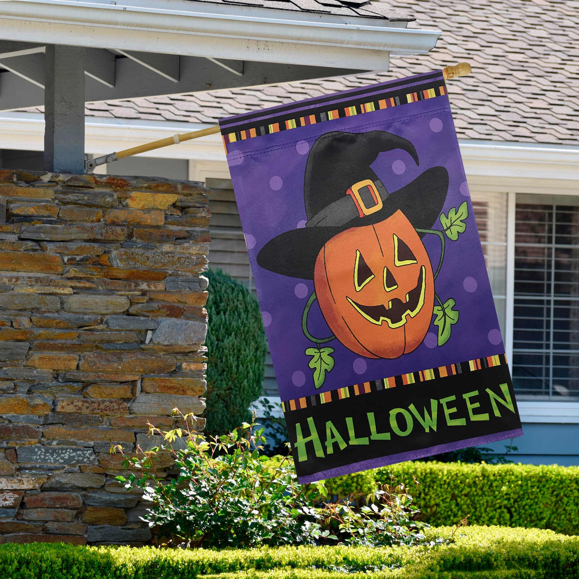 Happy Halloween Pumpkin in a Witch Hat Outdoor Garden Flag, 28&#x22; x 40&#x22;