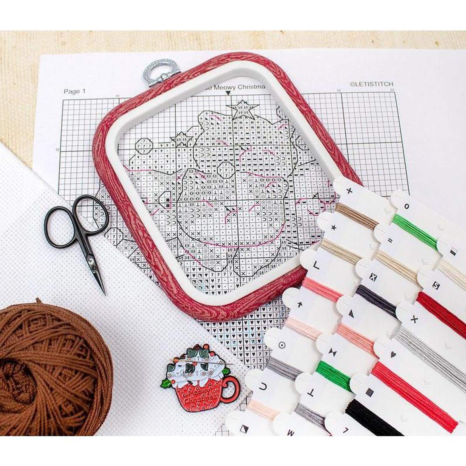 LetiStitch Meowy Christmas with Hoop Counted Cross Stitch Kit