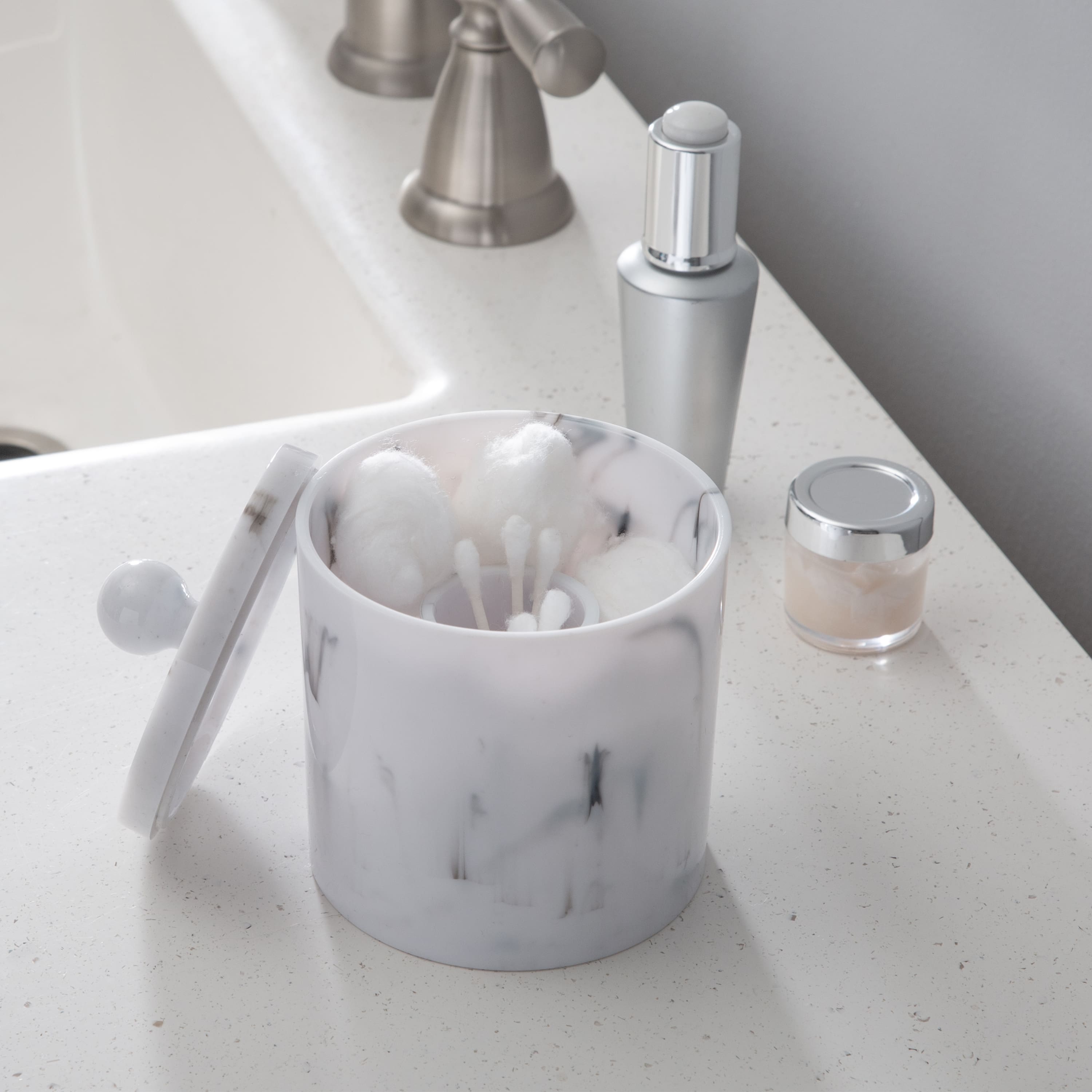 Simplify Q-Tip &#x26; Cotton Marble Holder