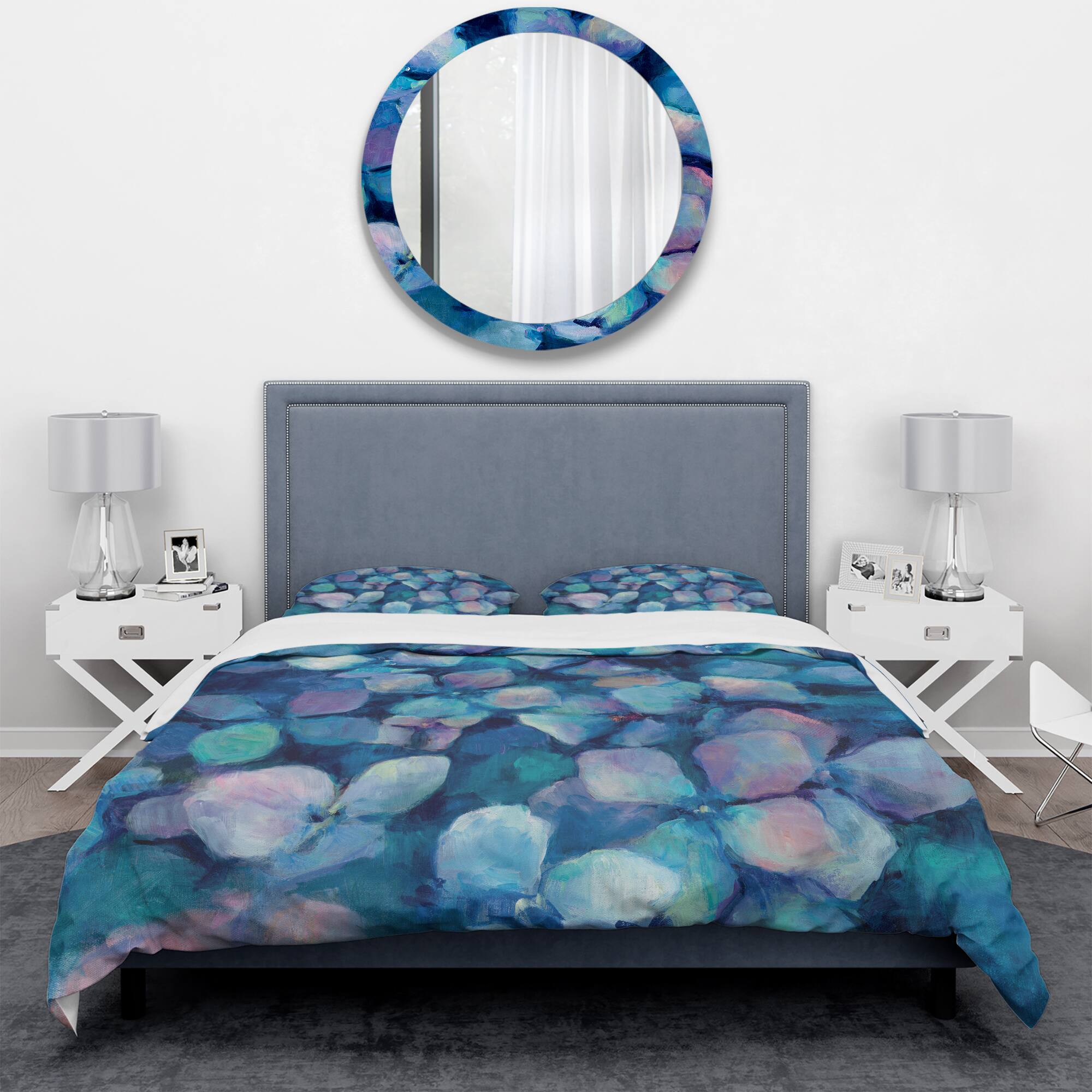 Designart &#x27;Abstract Blue Flower Petals&#x27; Geometric Bedding Set - Duvet Cover &#x26; Shams
