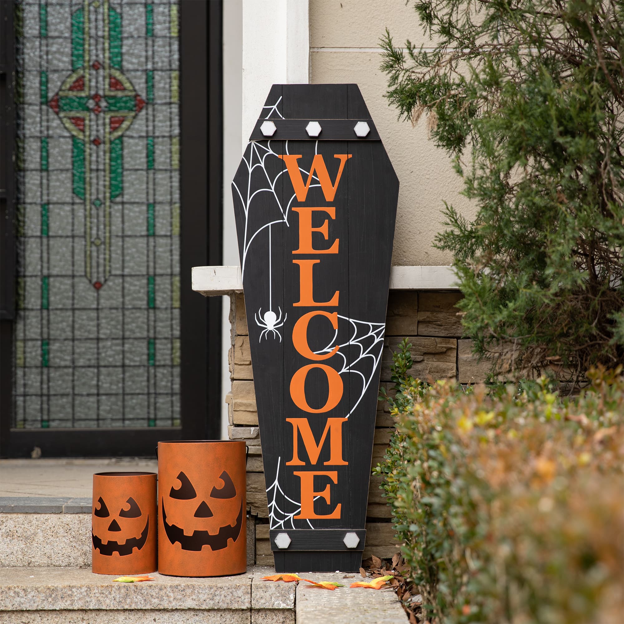 Glitzhome&#xAE; 42&#x22; Halloween Wooden Welcome Coffin Porch D&#xE9;cor