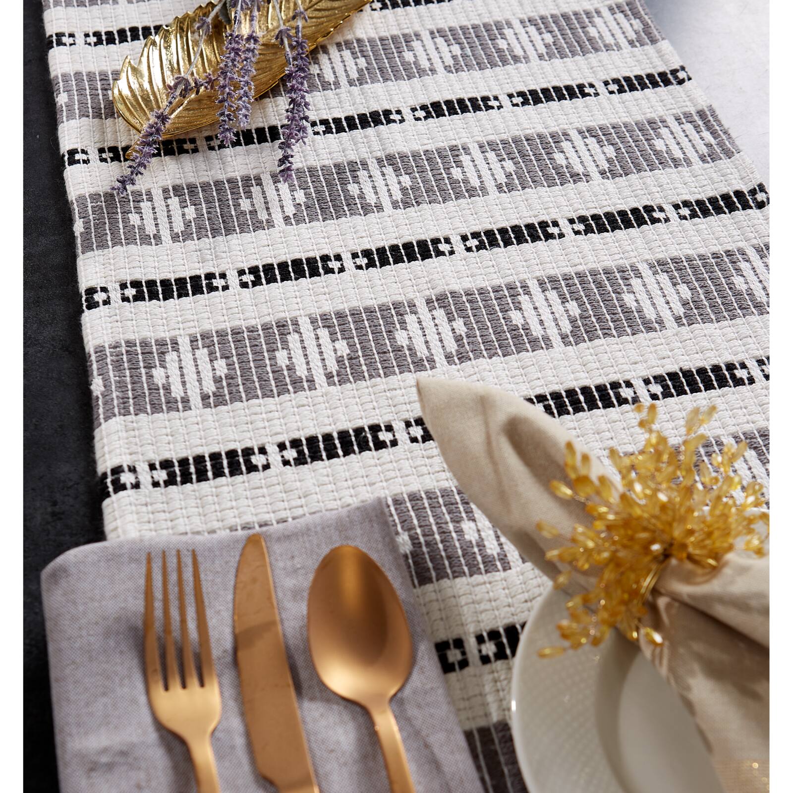DII® 108" Colby Southwest Table Runner