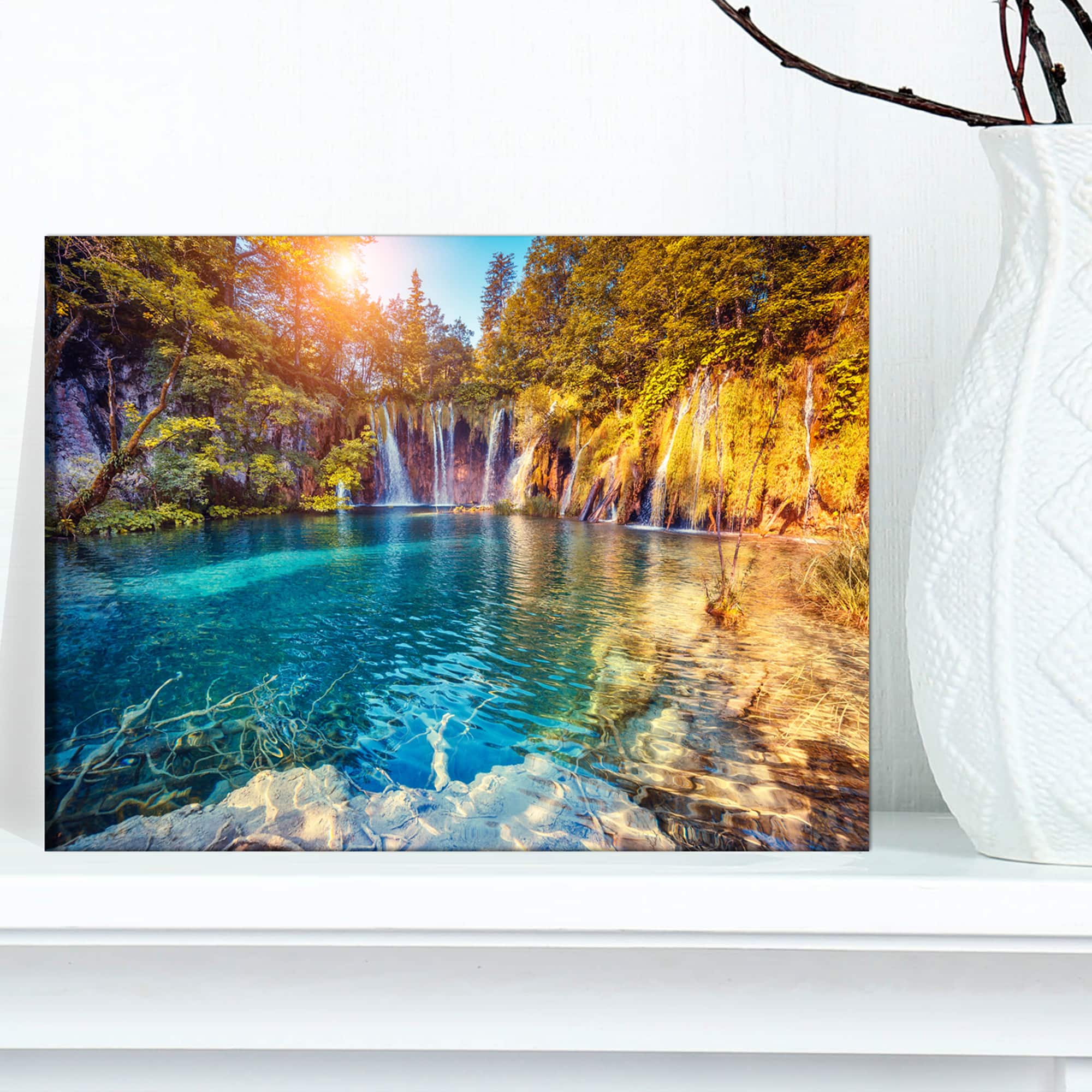 Designart - Turquoise Water and Sunny Beams - Landscape Photography Canvas Print