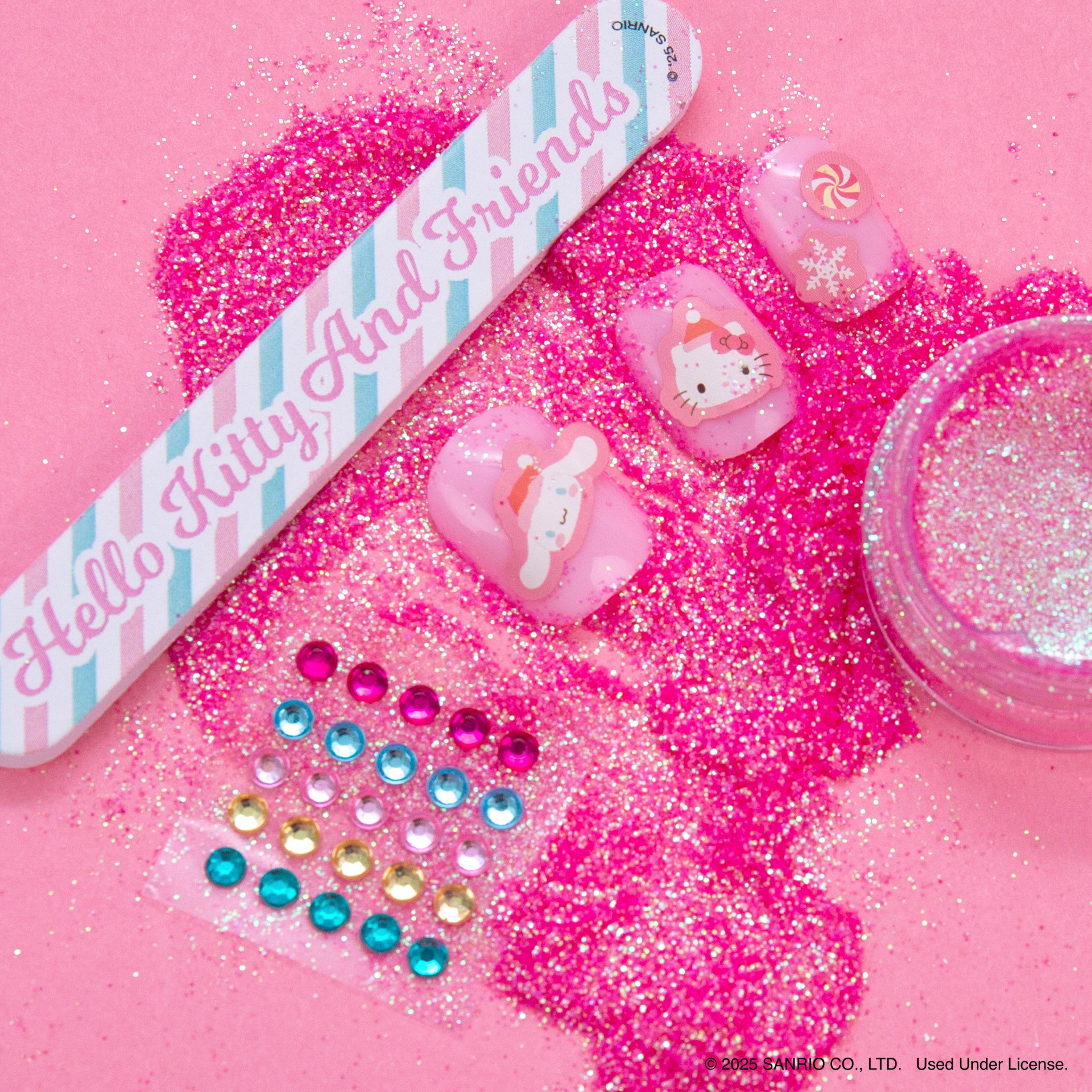 Hello Kitty® & Friends Sparkling Holiday Nail Art