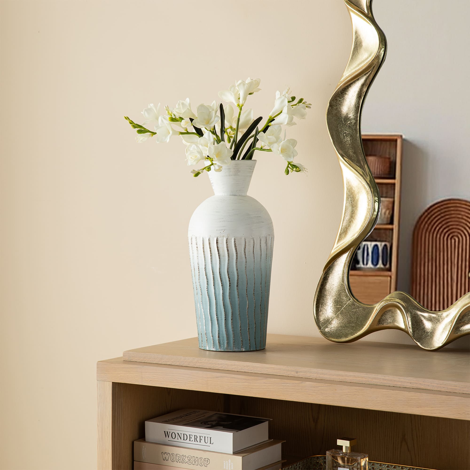 Glitzhome&#xAE; Abstract Ombre Aqua Metal Floor Vases Set
