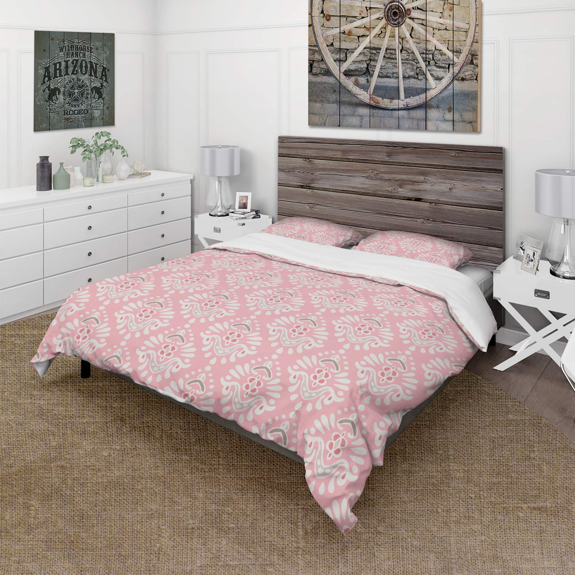 Designart &#x27;Cute Pink Tiled Pattern&#x27; Rustic Bedding Set - Duvet Cover &#x26; Shams