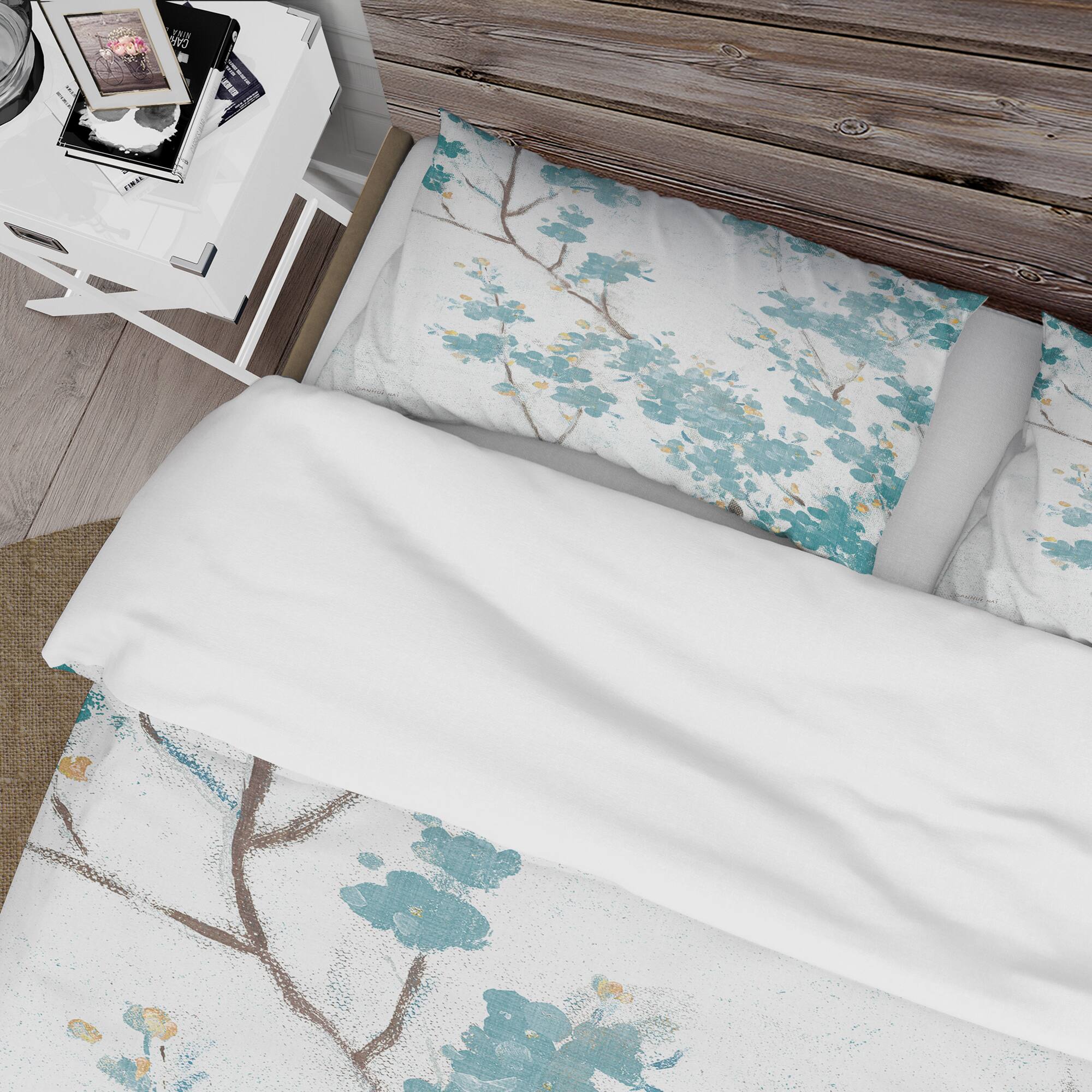 Designart &#x27;Teal Cherry Blossoms II&#x27; Farmhouse Bedding Set - Duvet Cover &#x26; Shams