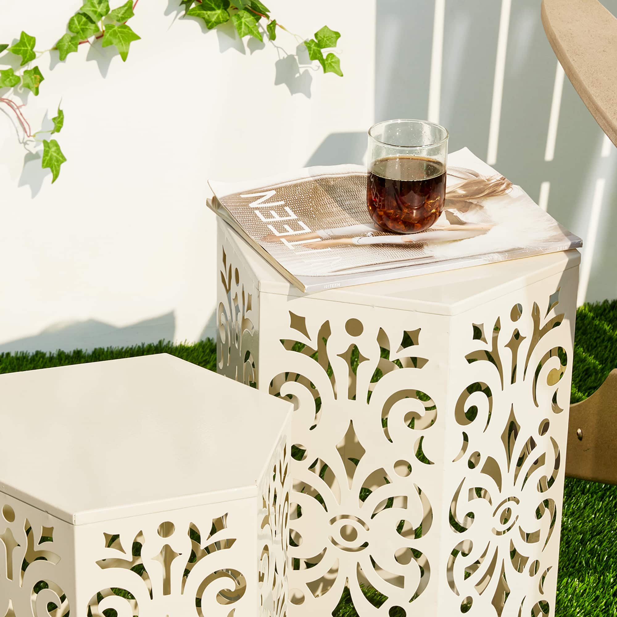 Glitzhome&#xAE; White Floral Motif Hexagonal Garden Stool Set