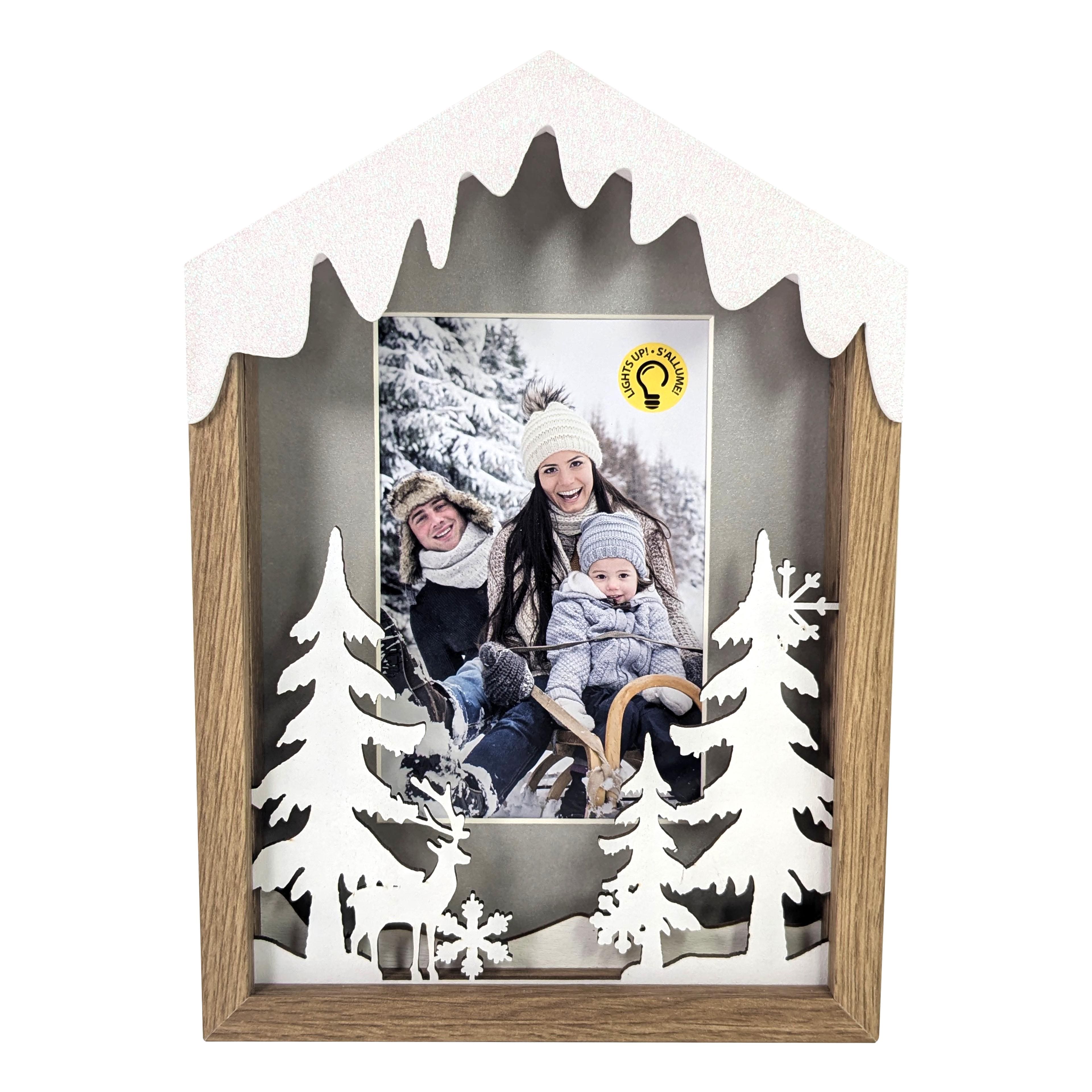 4&#x22; x 6&#x22; LED Snowy House Tabletop Frame by Studio D&#xE9;cor&#xAE;