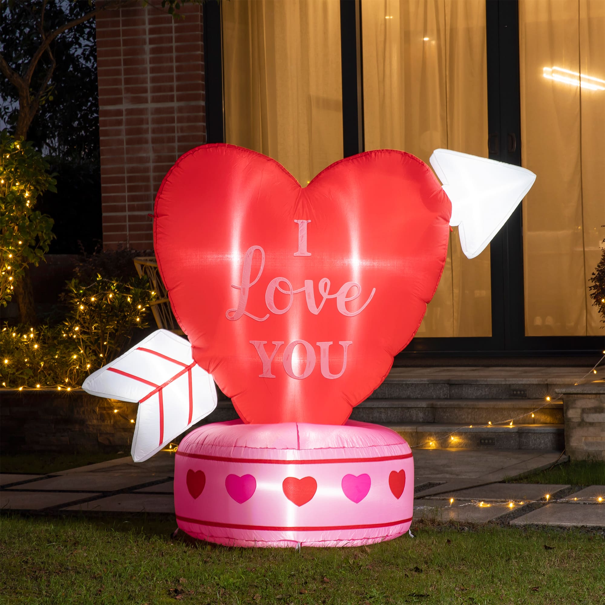 Glitzhome&#xAE; 5ft. Lighted Valentine&#x27;s Inflatable Heart D&#xE9;cor