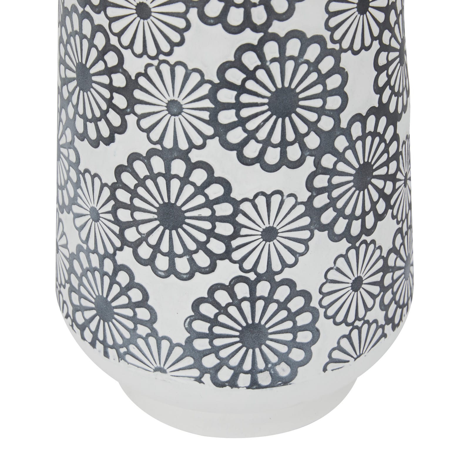 White Iron French Country Vase, 16&#x22; x 8&#x22; x 8&#x22;