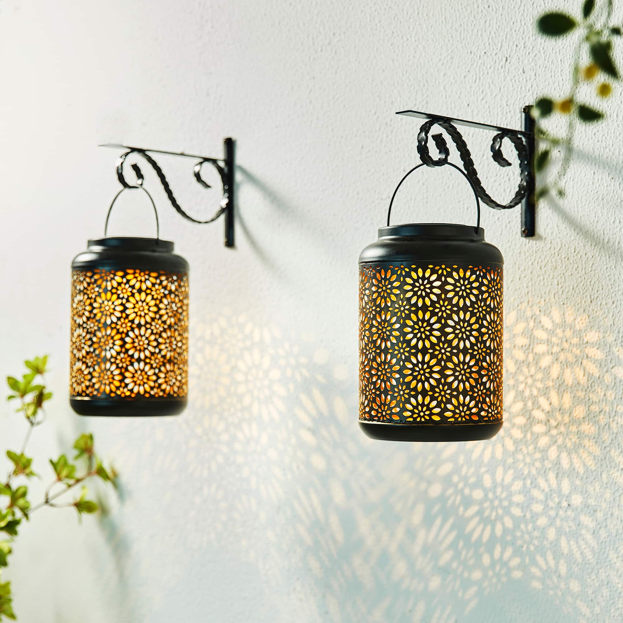 Glitzhome&#xAE; 8.5&#x22; Flower Cutout Solar Powered Hanging Lantern