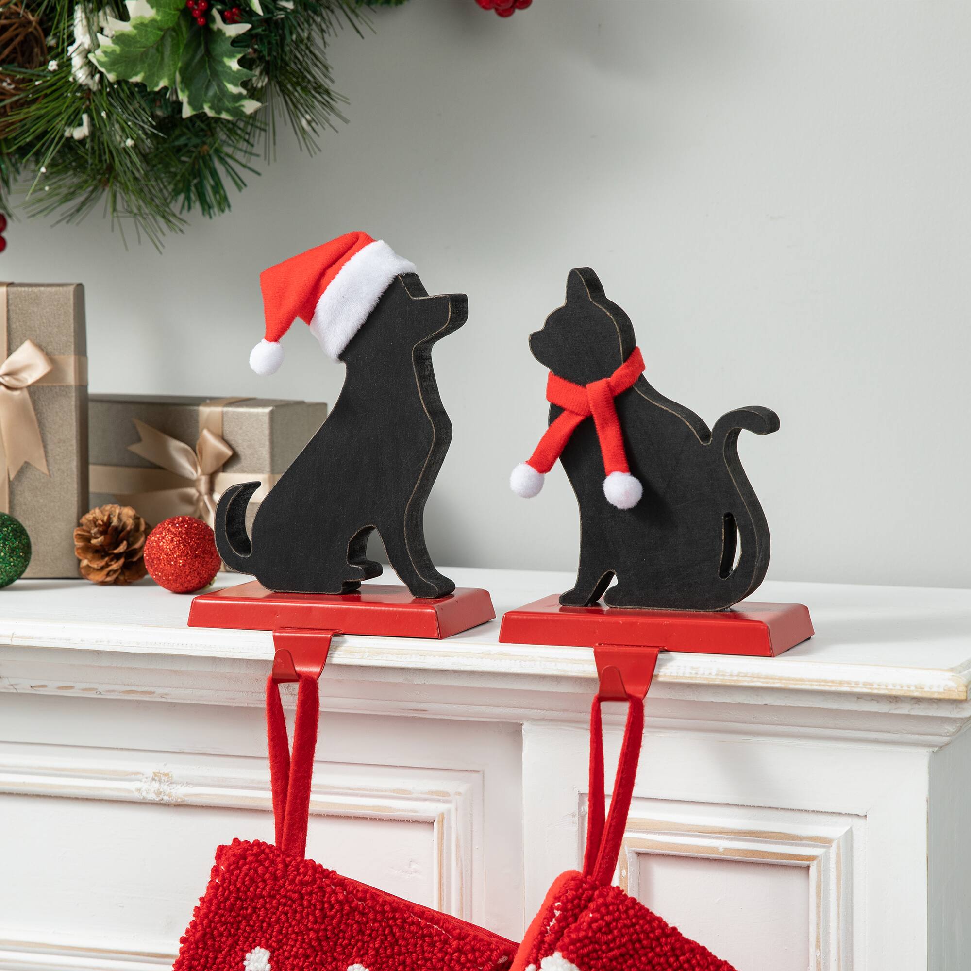 Glitzhome&#xAE; Cat &#x26; Dog Metal Christmas Stocking Holder Set