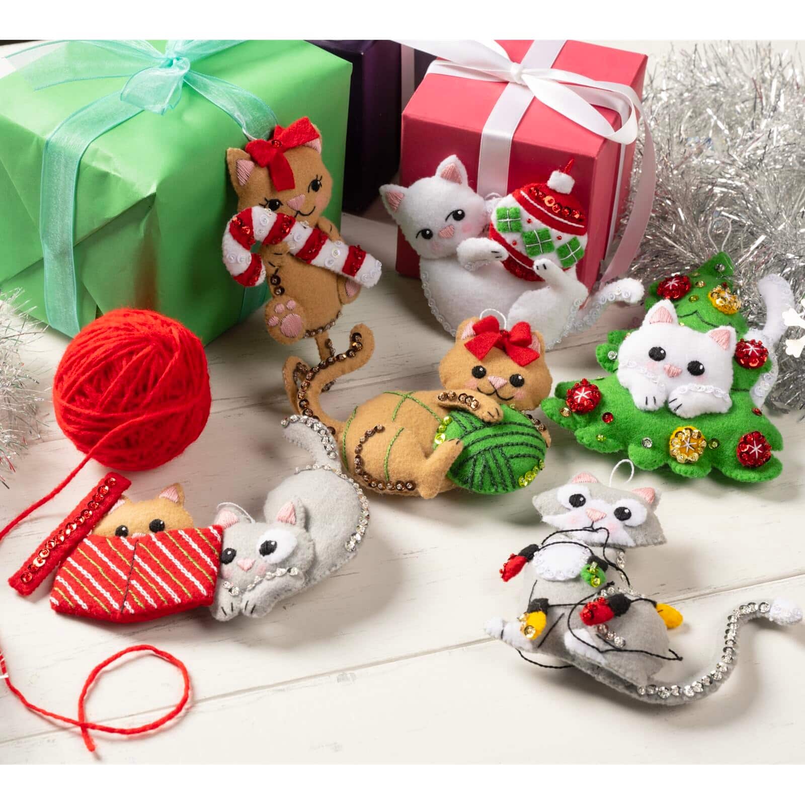 Bucilla&#xAE; Frisky Kitties Felt Ornament Kit