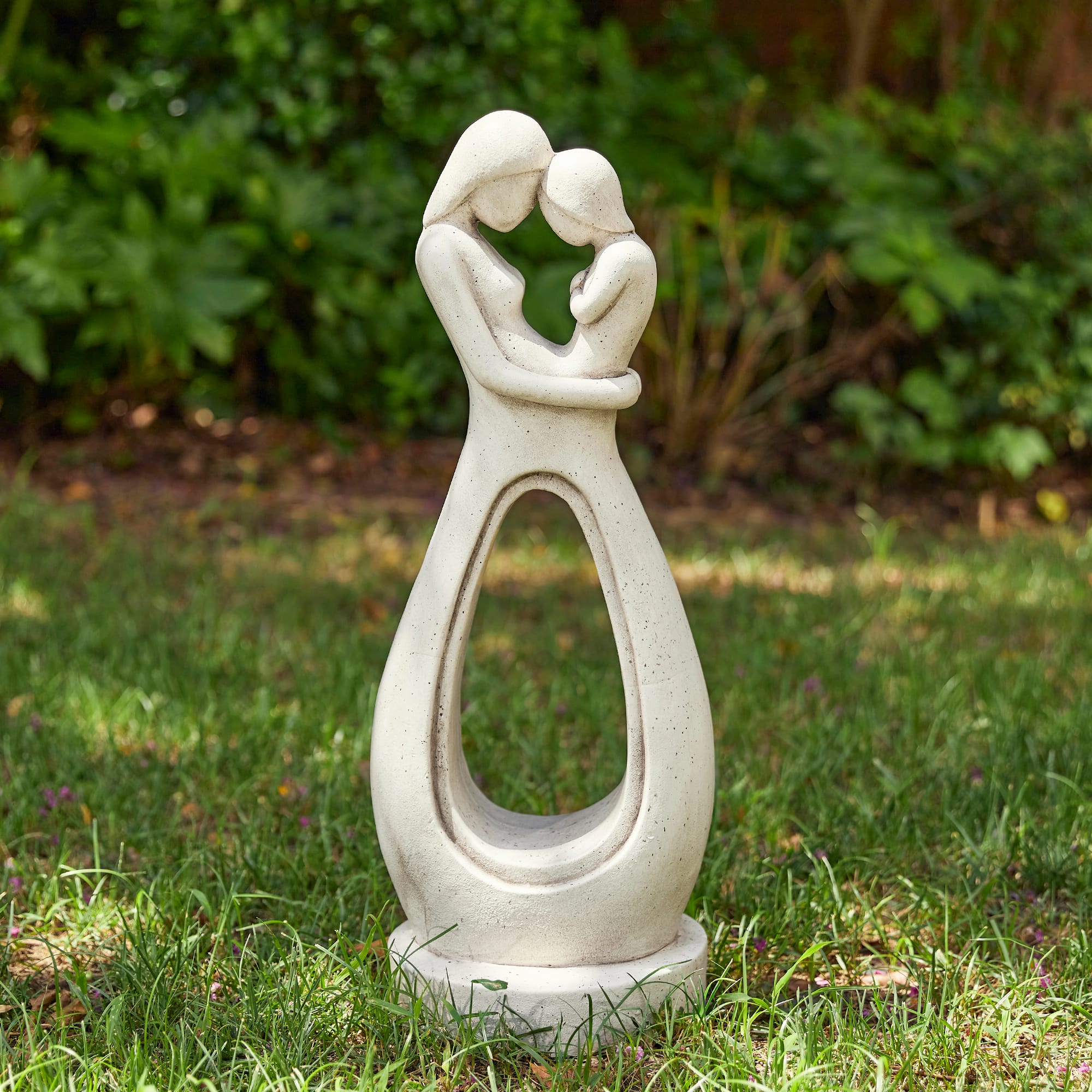 Glitzhome&#xAE; 24.75&#x22; Modern Abstract Sculpture Hugging Mommy &#x26; Baby Garden Statue