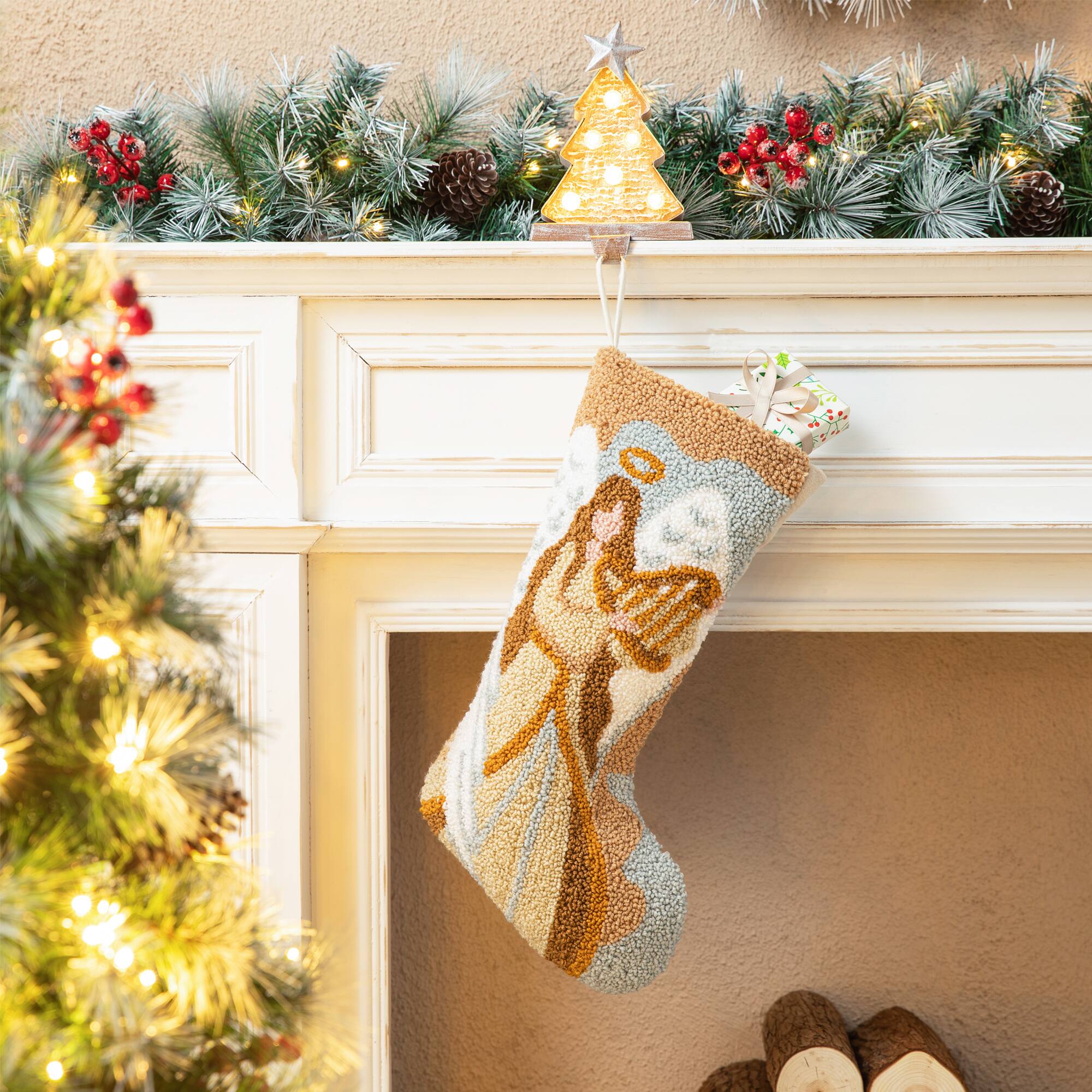 Glitzhome&#xAE; 20&#x22; Angel Hooked Stocking