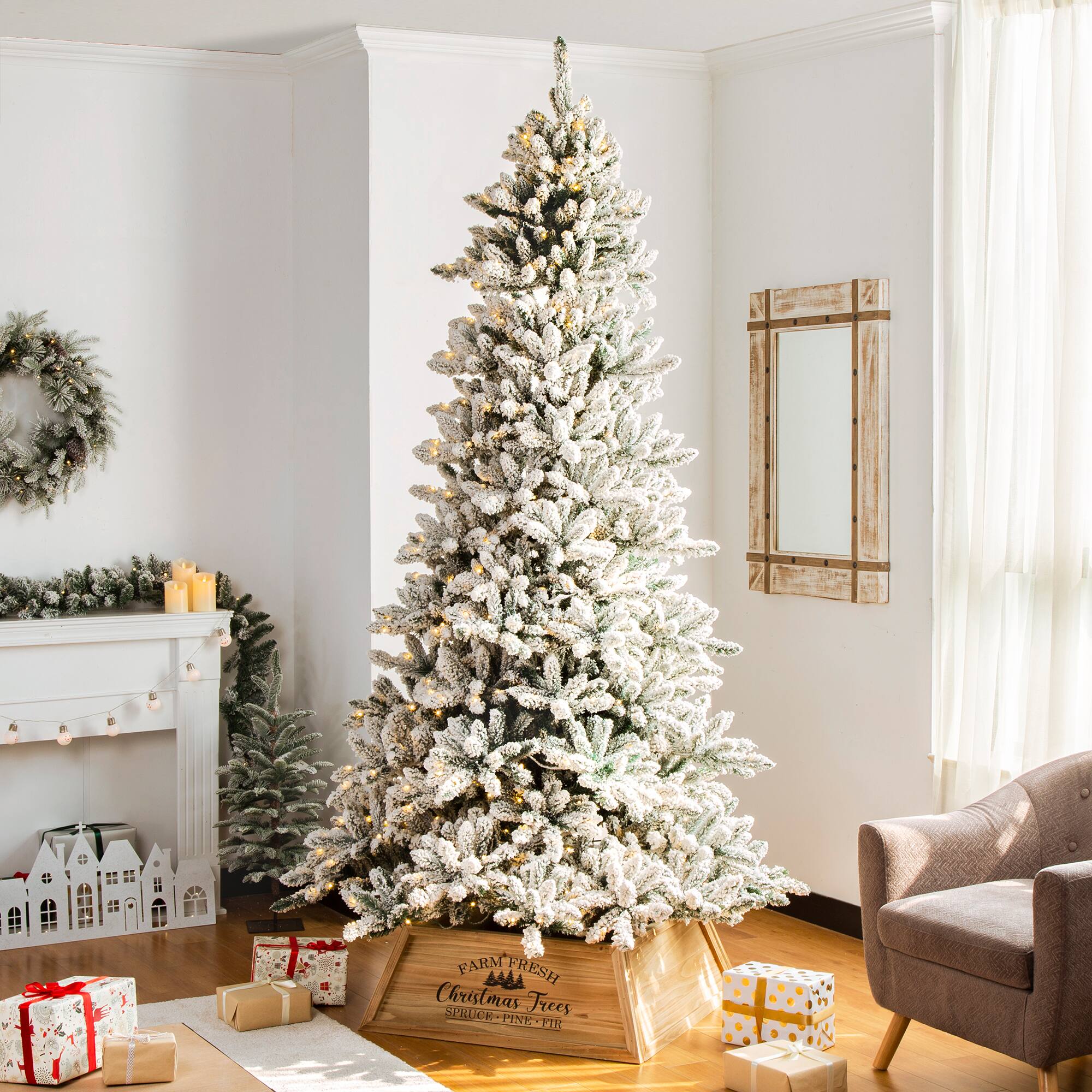 Glitzhome® 40" Natural Wooden Trapezoid Farm Fresh Christmas Tree Collar