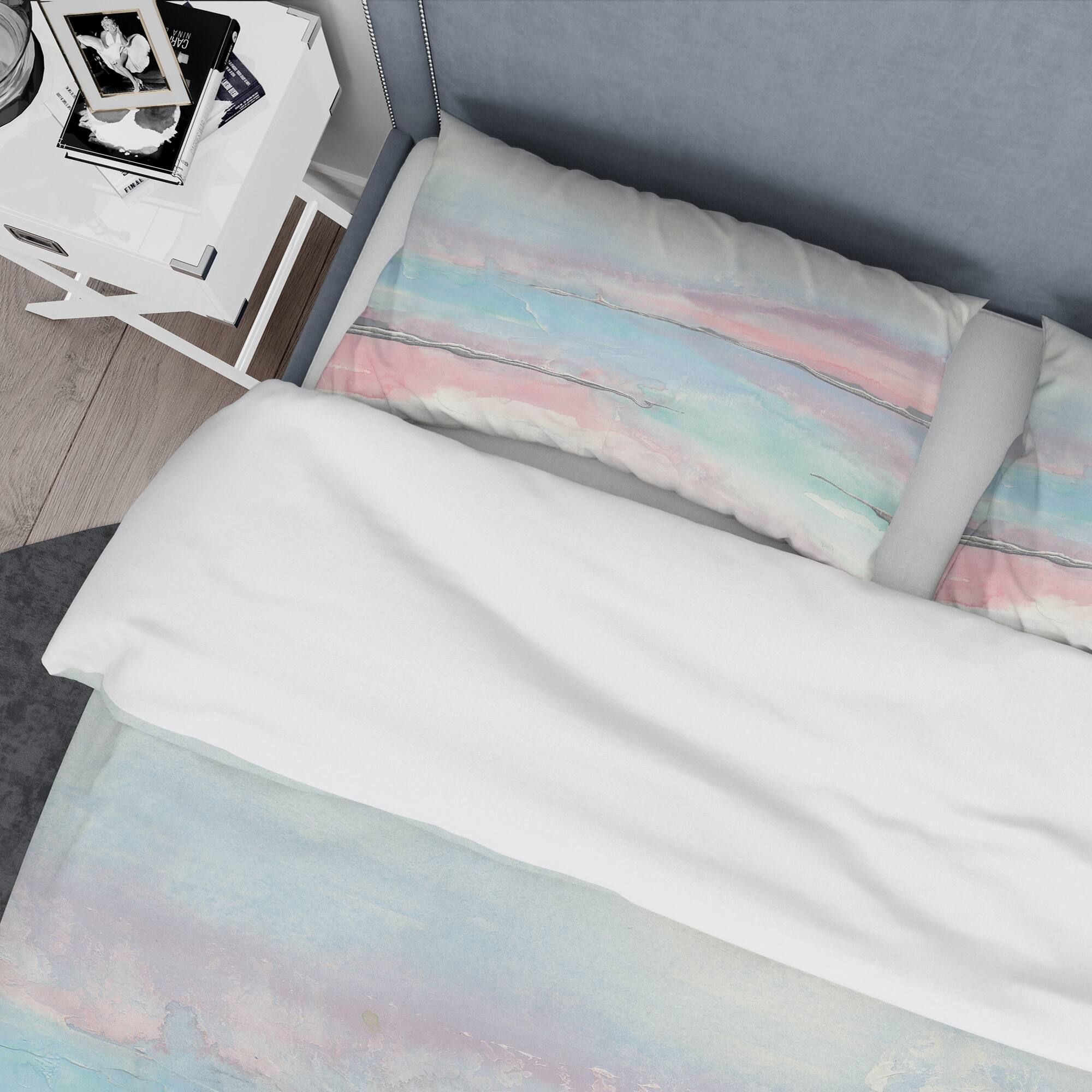Designart &#x27;Metallic Shabby Pink II&#x27; Shabby Bedding Set - Duvet Cover &#x26; Shams