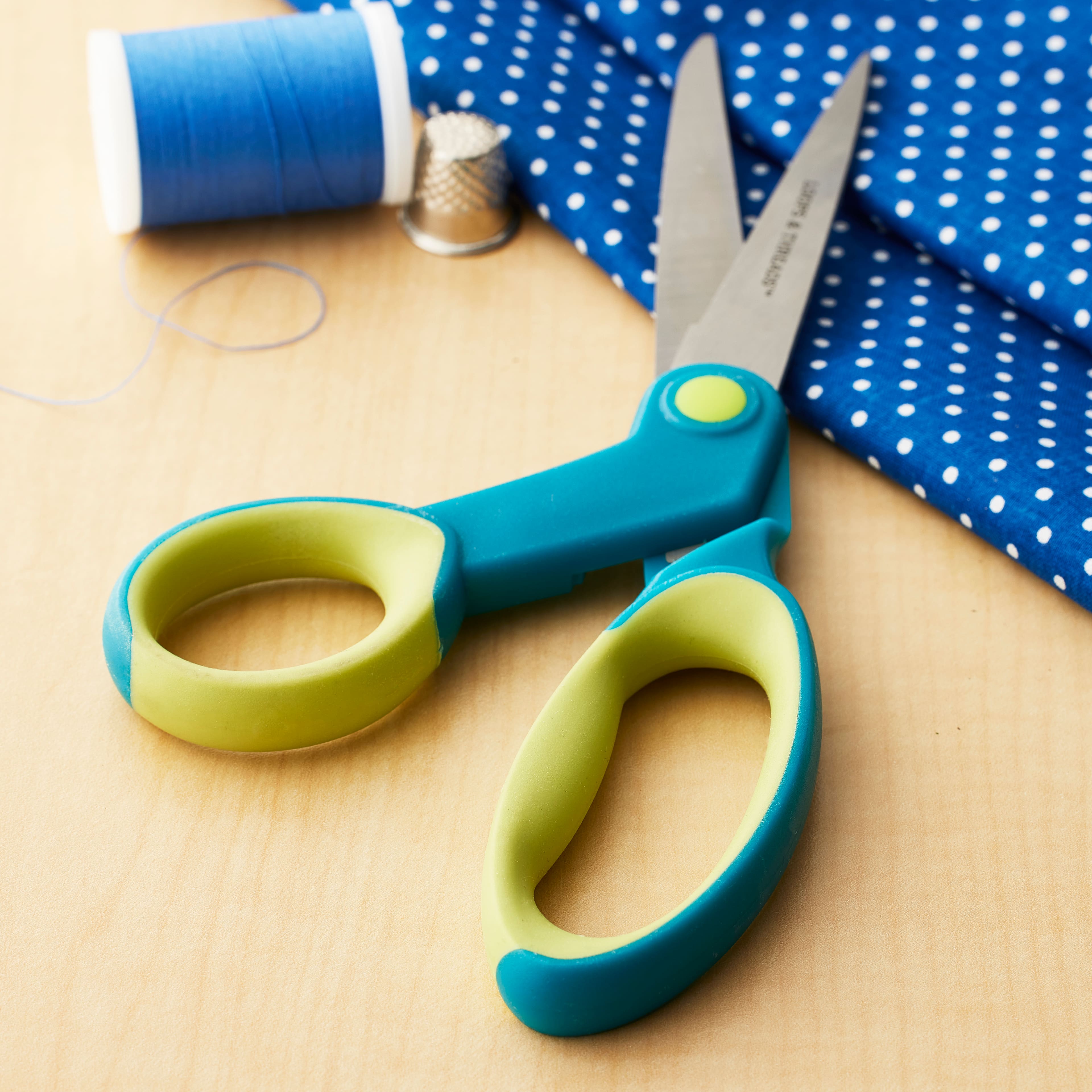 Left-Handed Bent Scissors by Loops &#x26; Threads&#x2122;