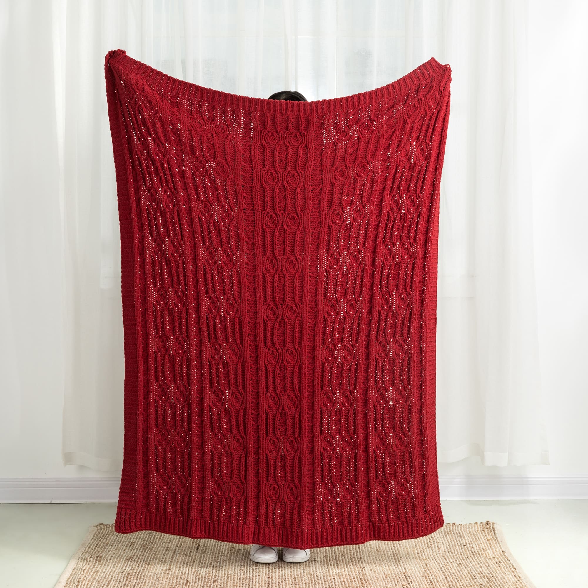 Glitzhome&#xAE; Knitted Polyester Red Throw Blanket