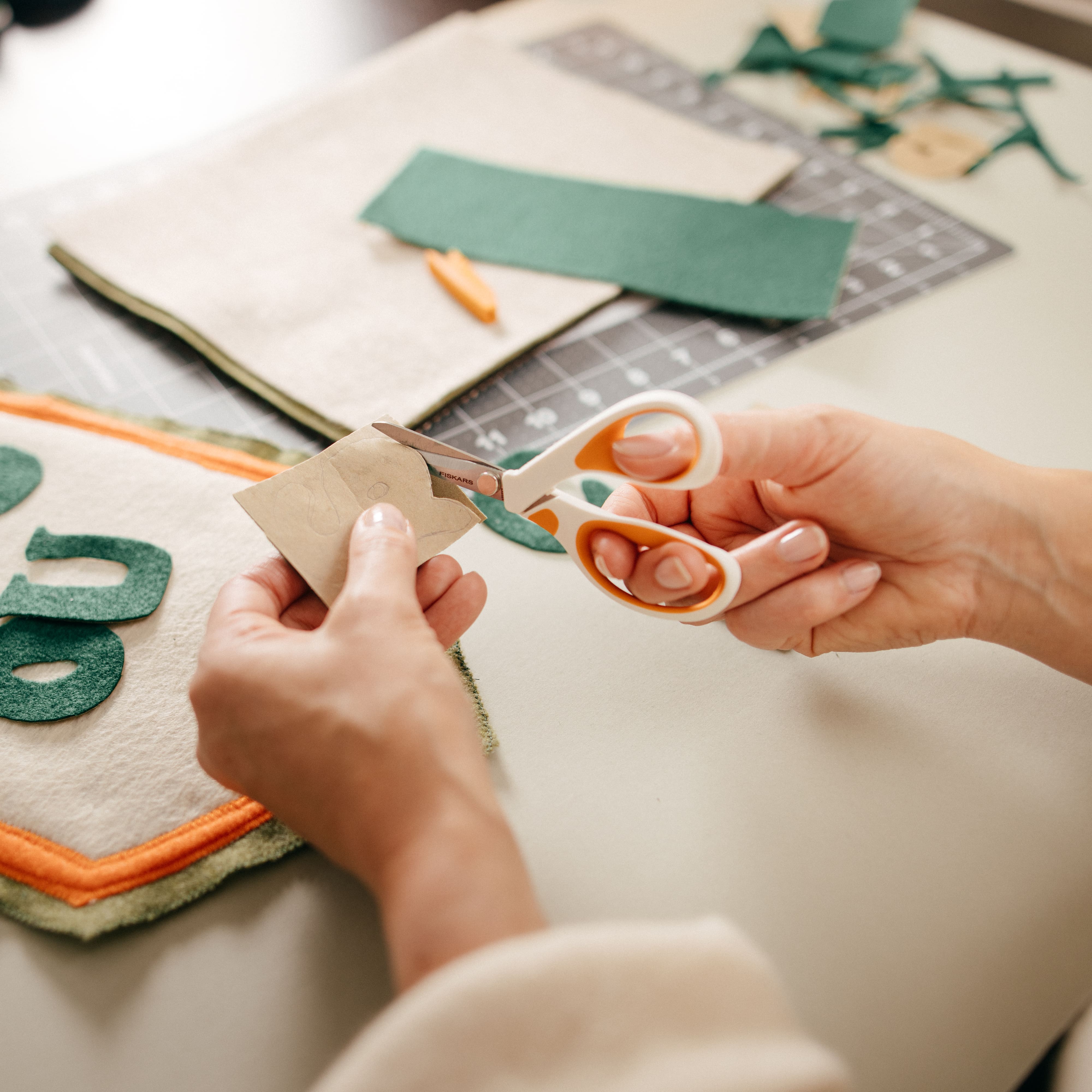 Fiskars&#xAE; RazorEdge&#x2122; Softgrip&#xAE; 5&#x22; Fabric Scissors