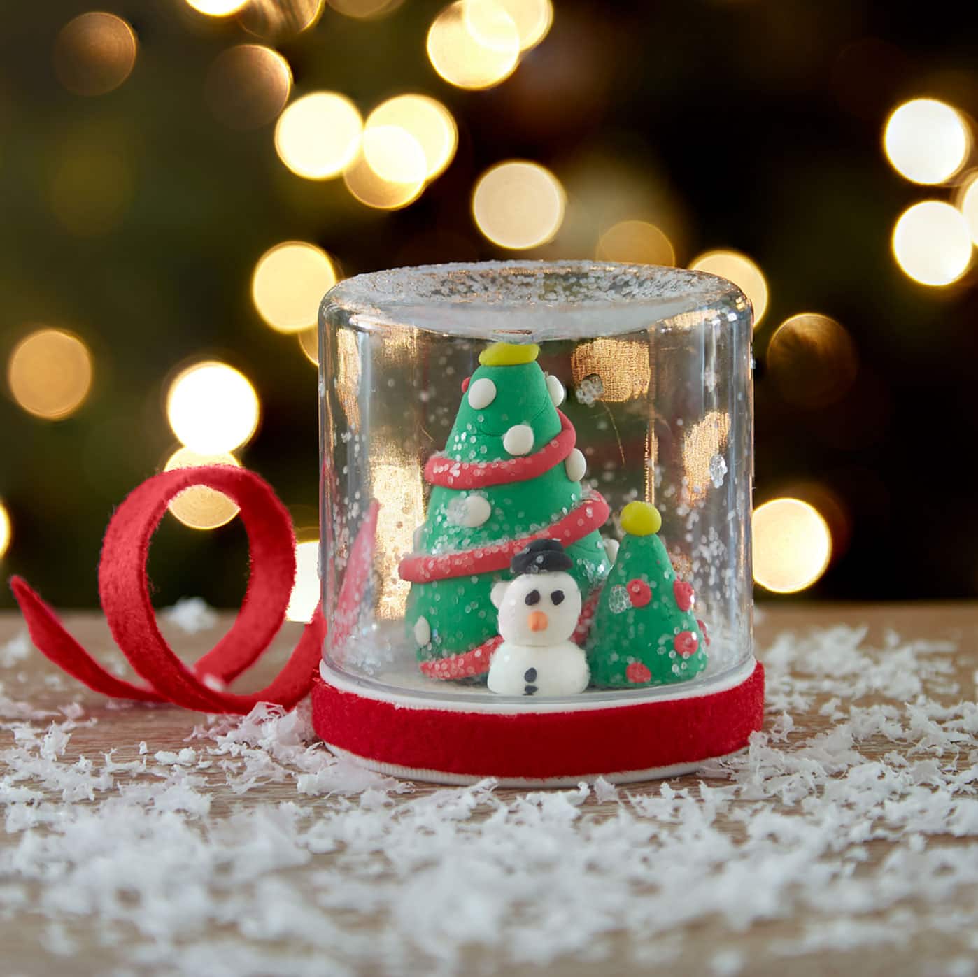 Model Magic® Snow Globe Scene