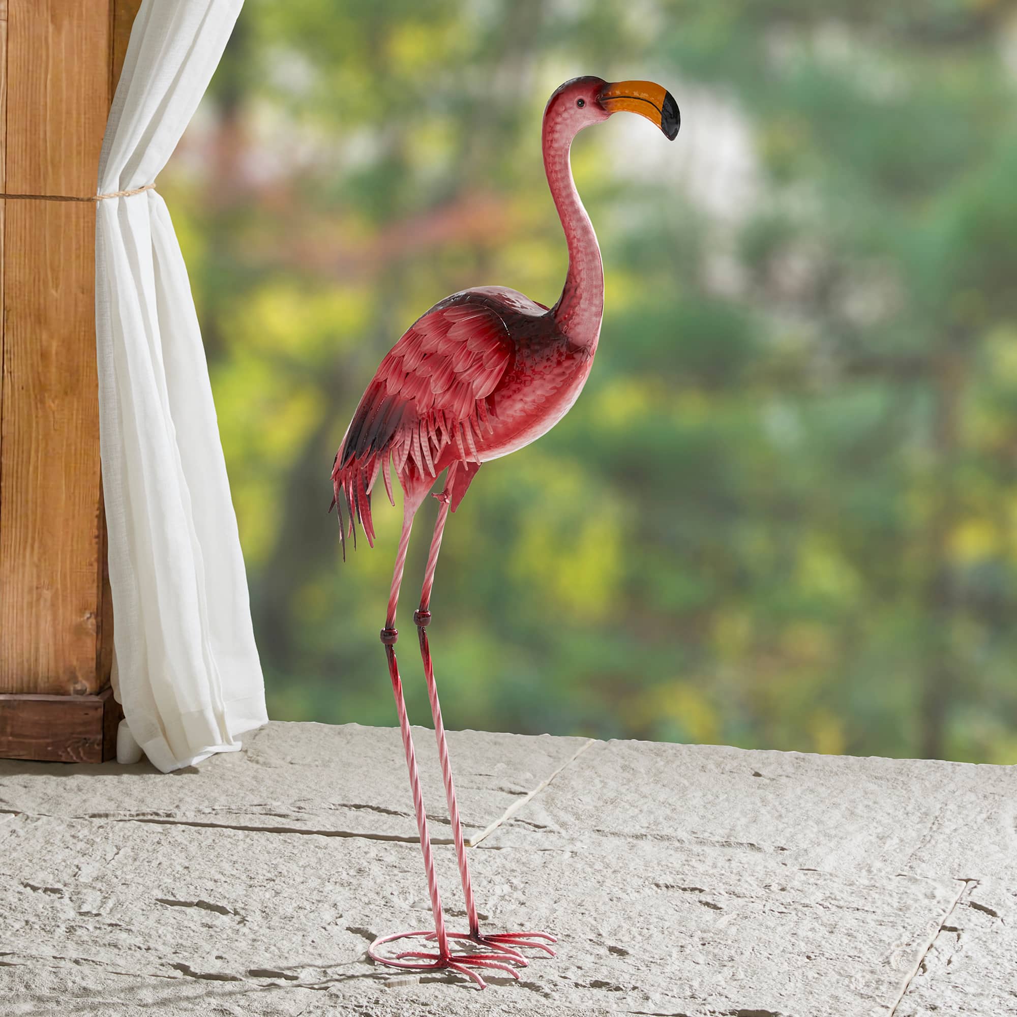 Glitzhome&#xAE; 38.5&#x22; Metal Standing Flamingo Garden Statue with Stakes