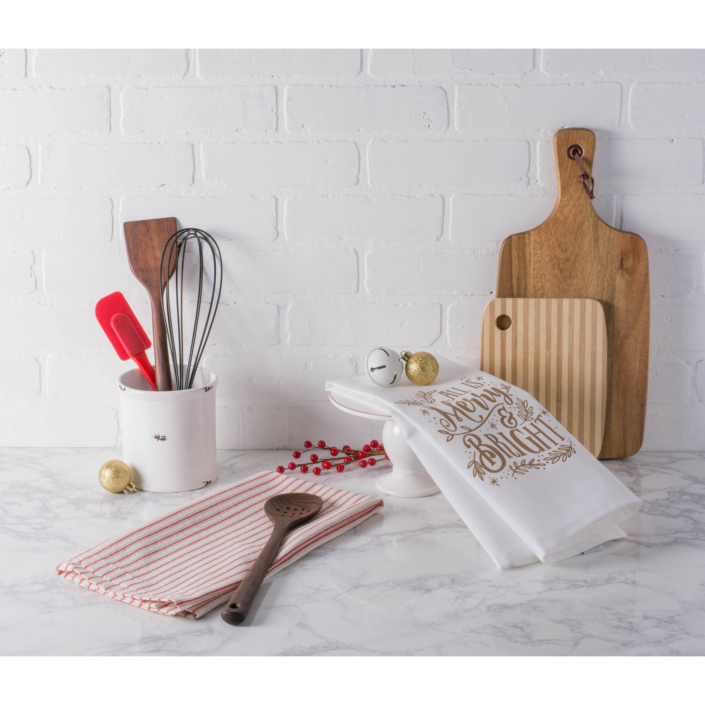 DII&#xAE; Assorted Merry &#x26; Bright Christmas Dishtowel Set