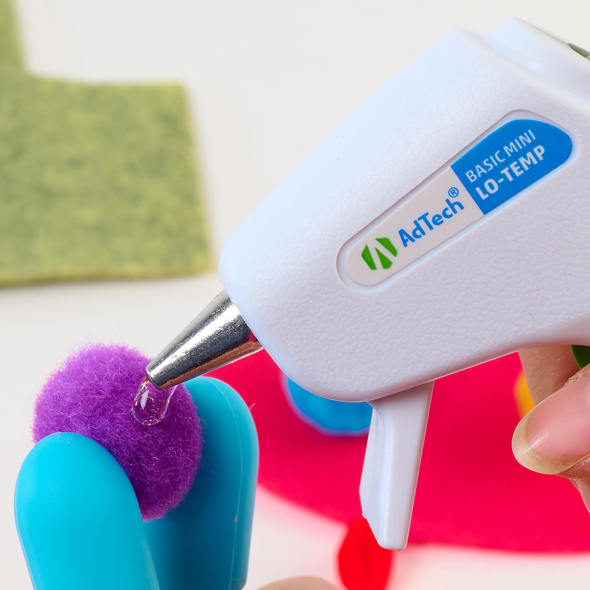 AdTech™ Artistick™ 4" Mini Hot Glue Sticks, 200ct.