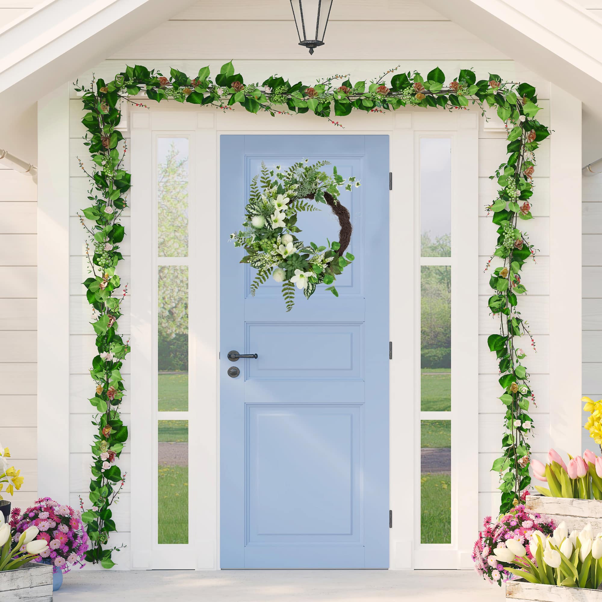 24&#x22; Hellebores &#x26; Ivy Wreath