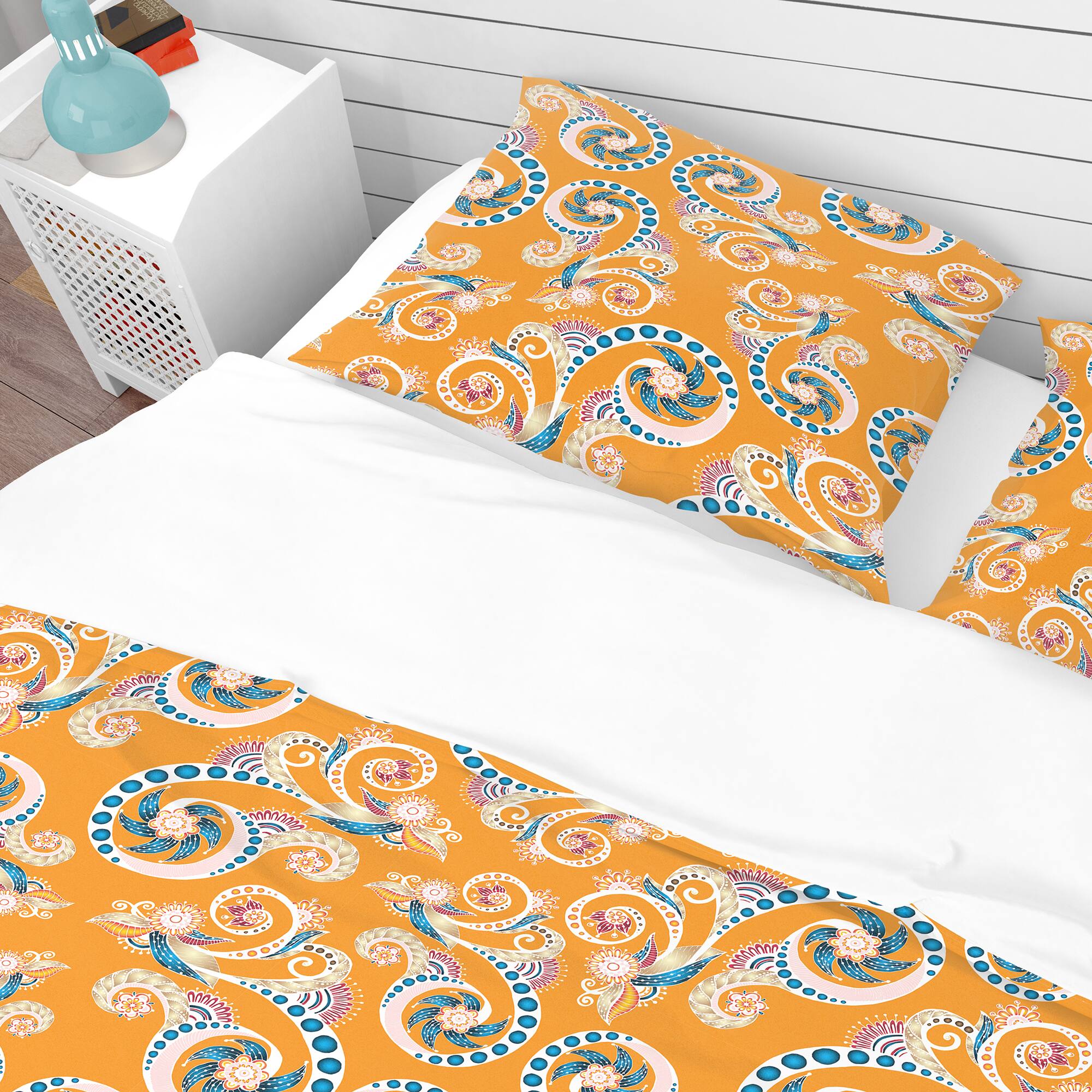 Designart 'Ornamental Floral Pattern with Flowers' Bohemian & Eclectic Bedding Set