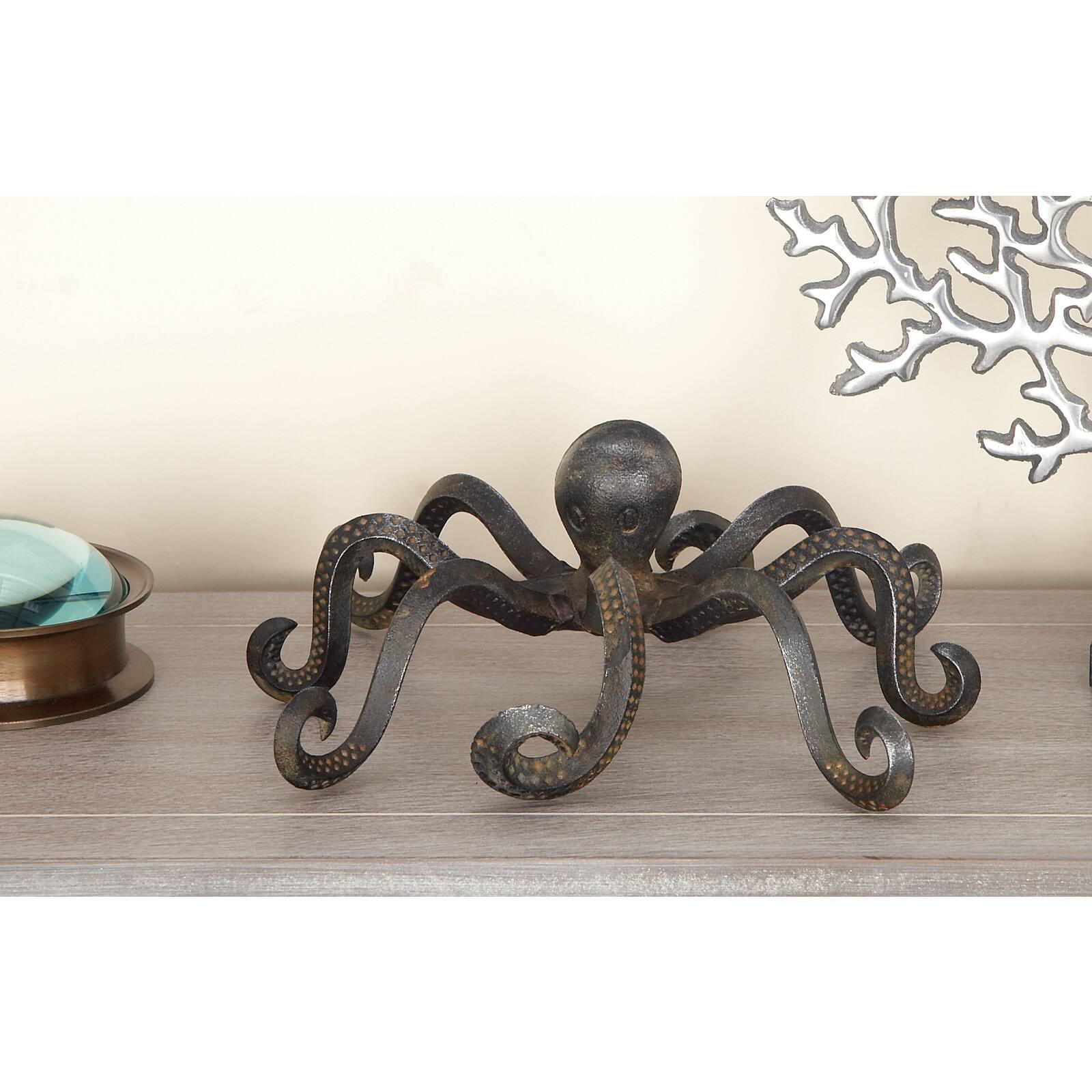 12&#x22; Black Metal Coastal Octopus Sculpture