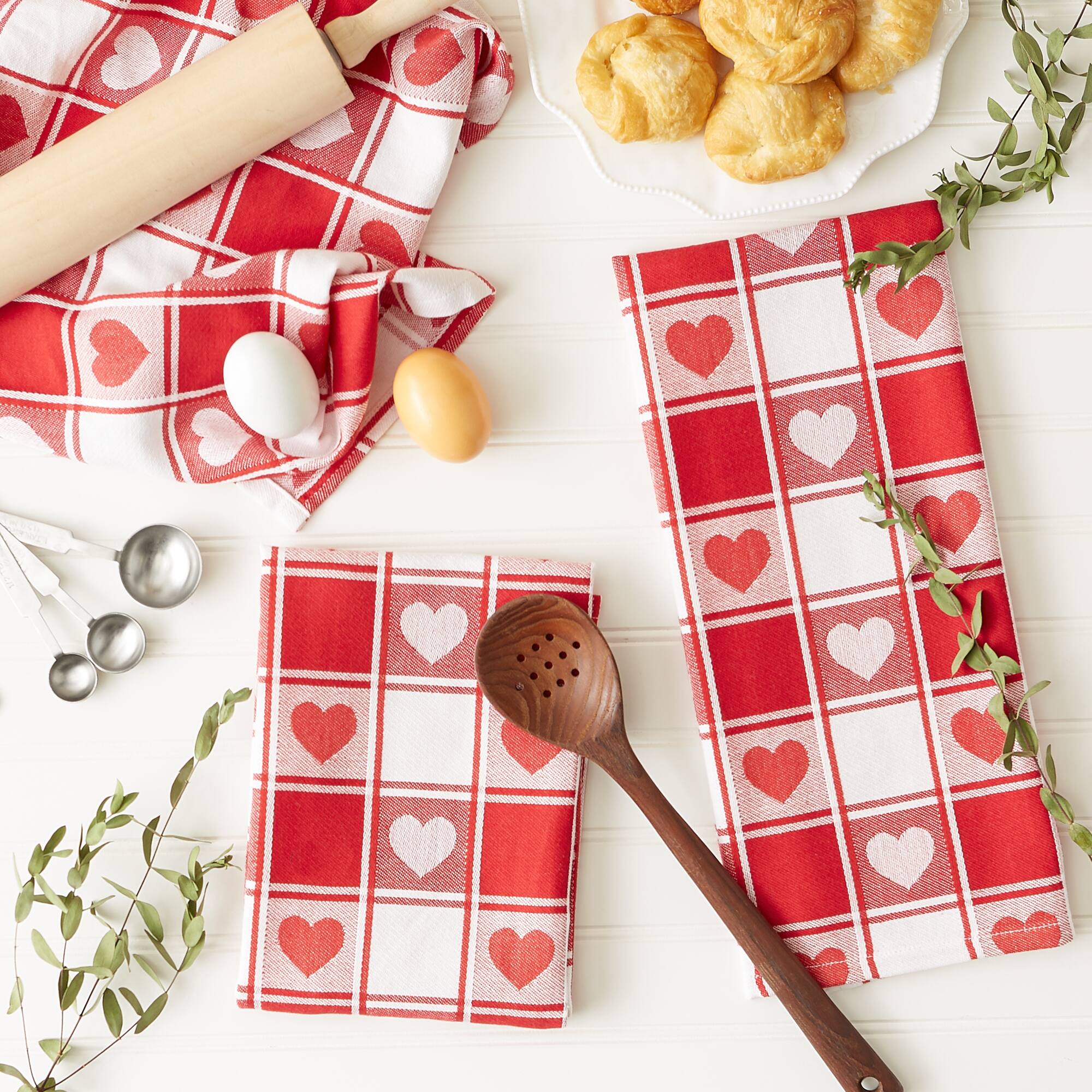 DII® Valentines Checkered Heart Dishtowel, 3ct.