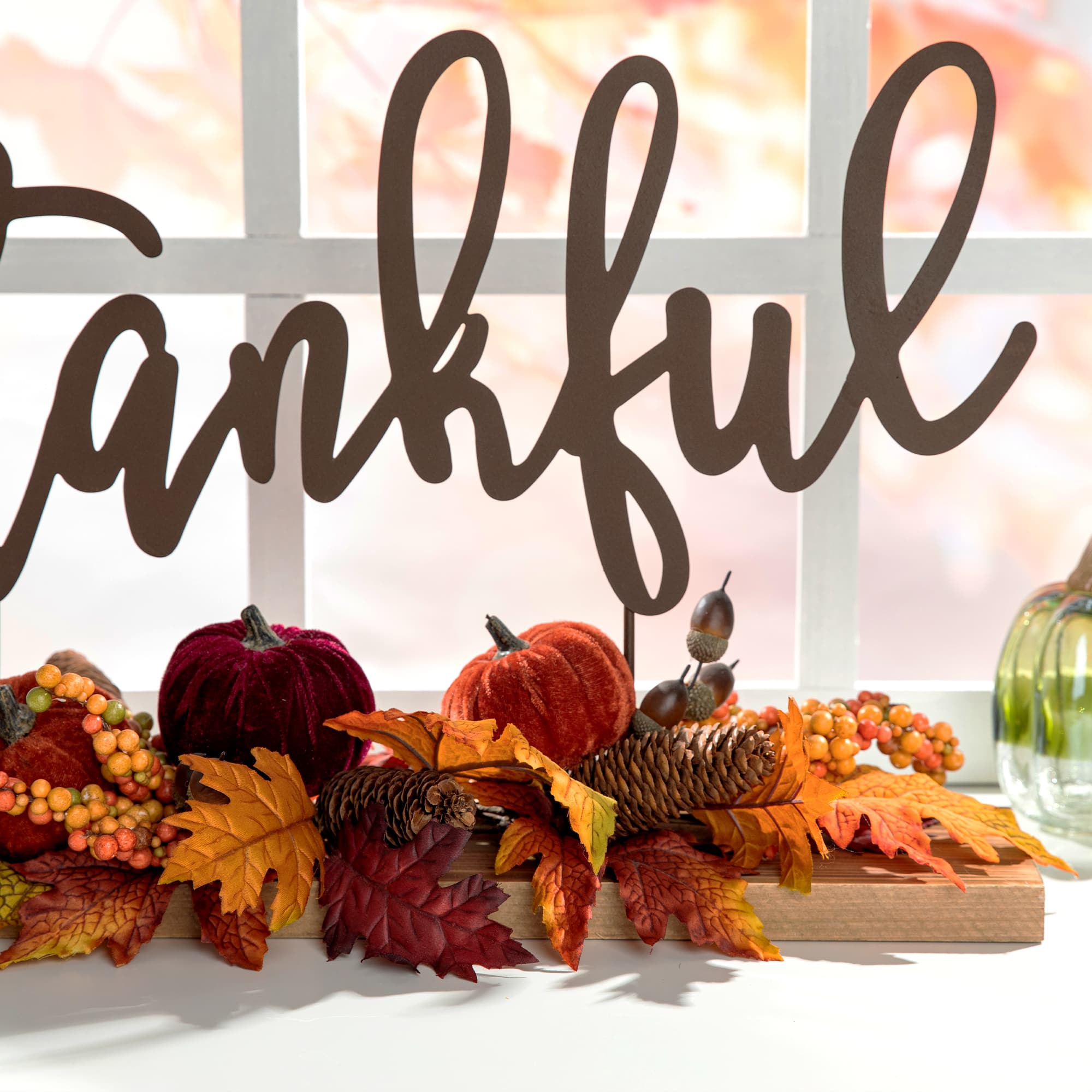 24&#x22; GlitzHome&#xAE; Thankful Floral Tabletop Sign