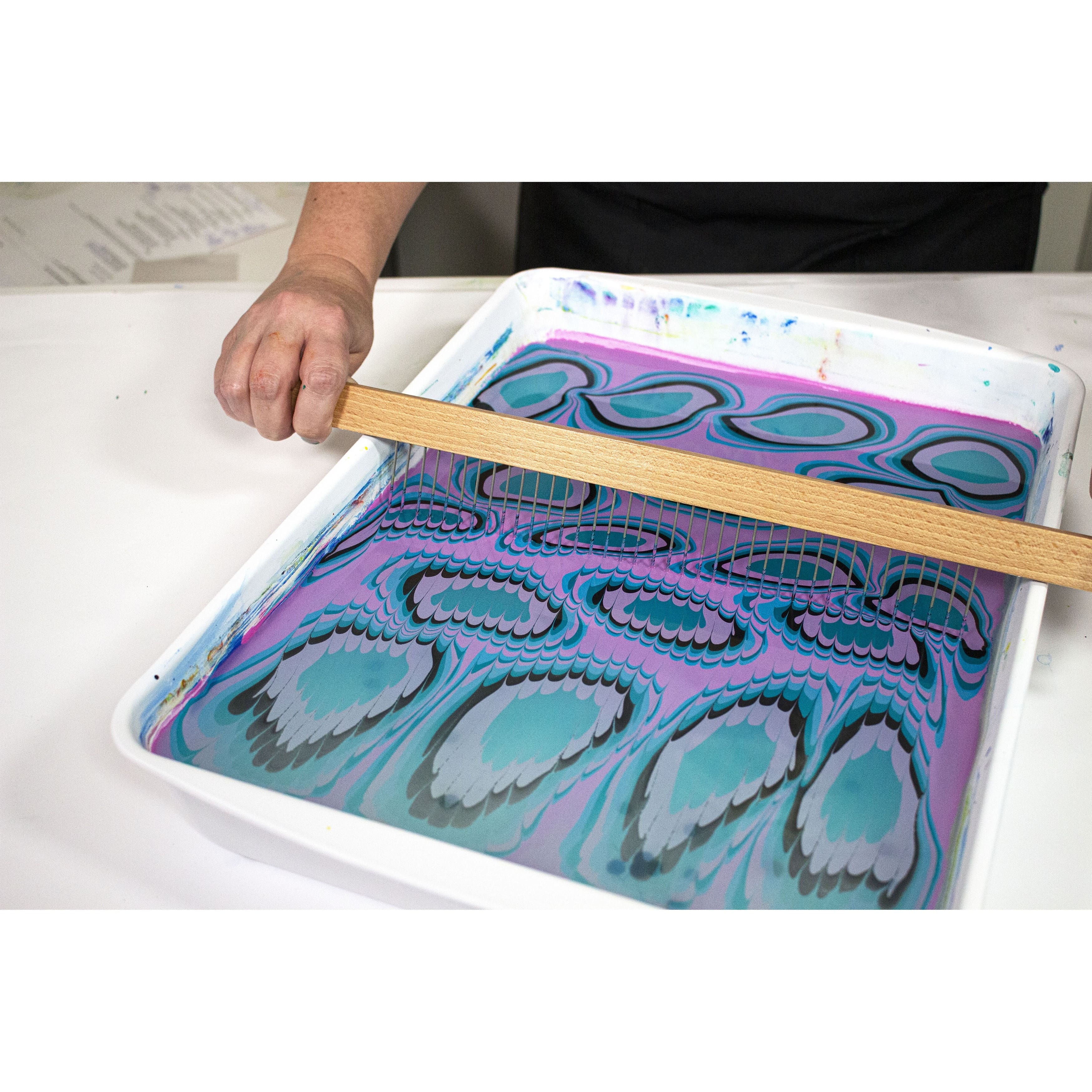 DecoArt&#xAE; Water Marbling&#x2122; Standard Comb